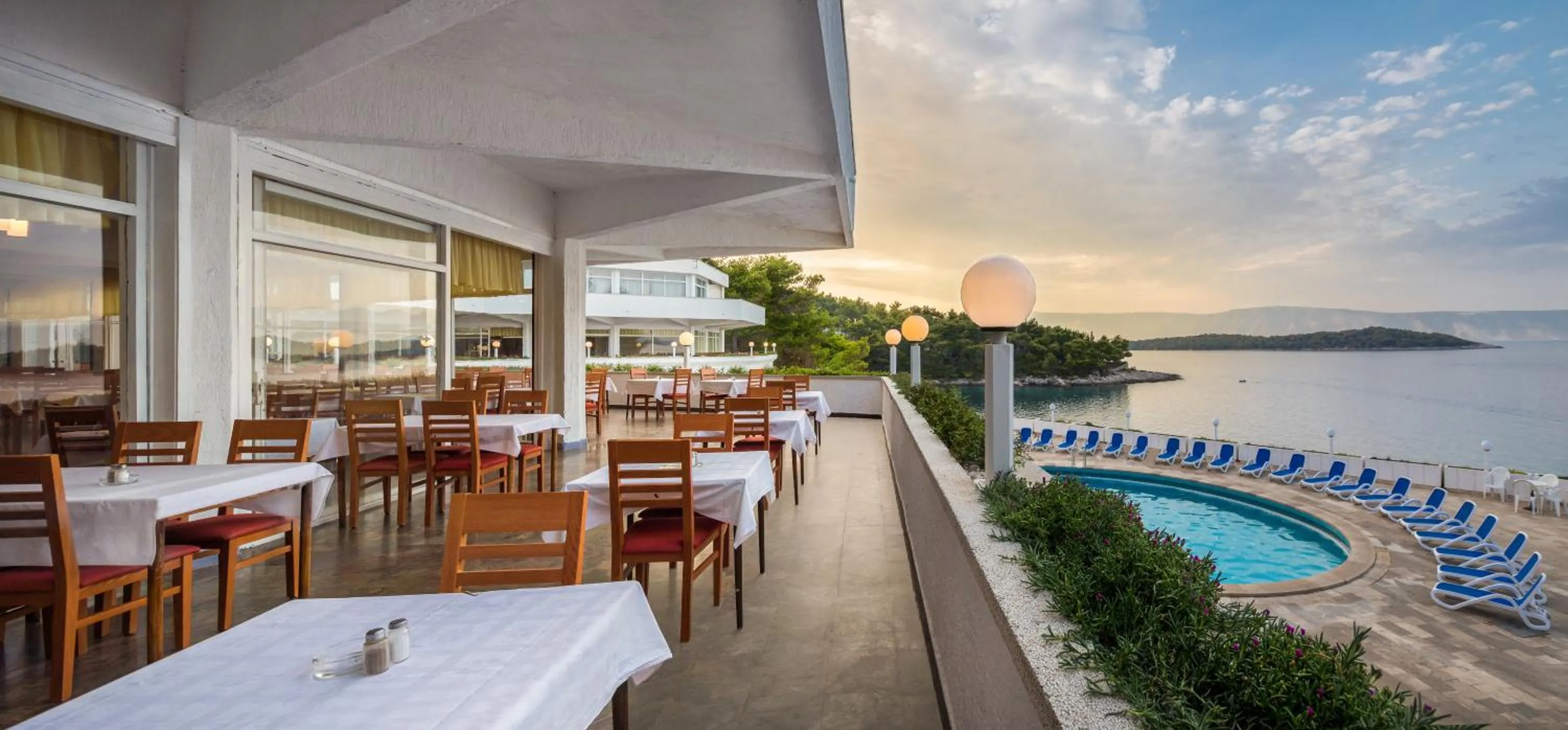 Restaurant/places to eat in Fontana Bayside Park