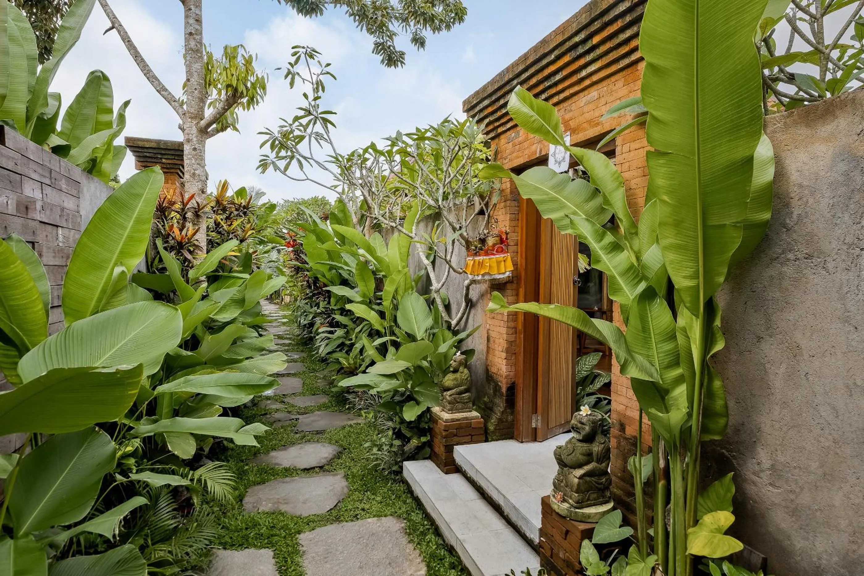 Garden in The Ulon Ubud Villa