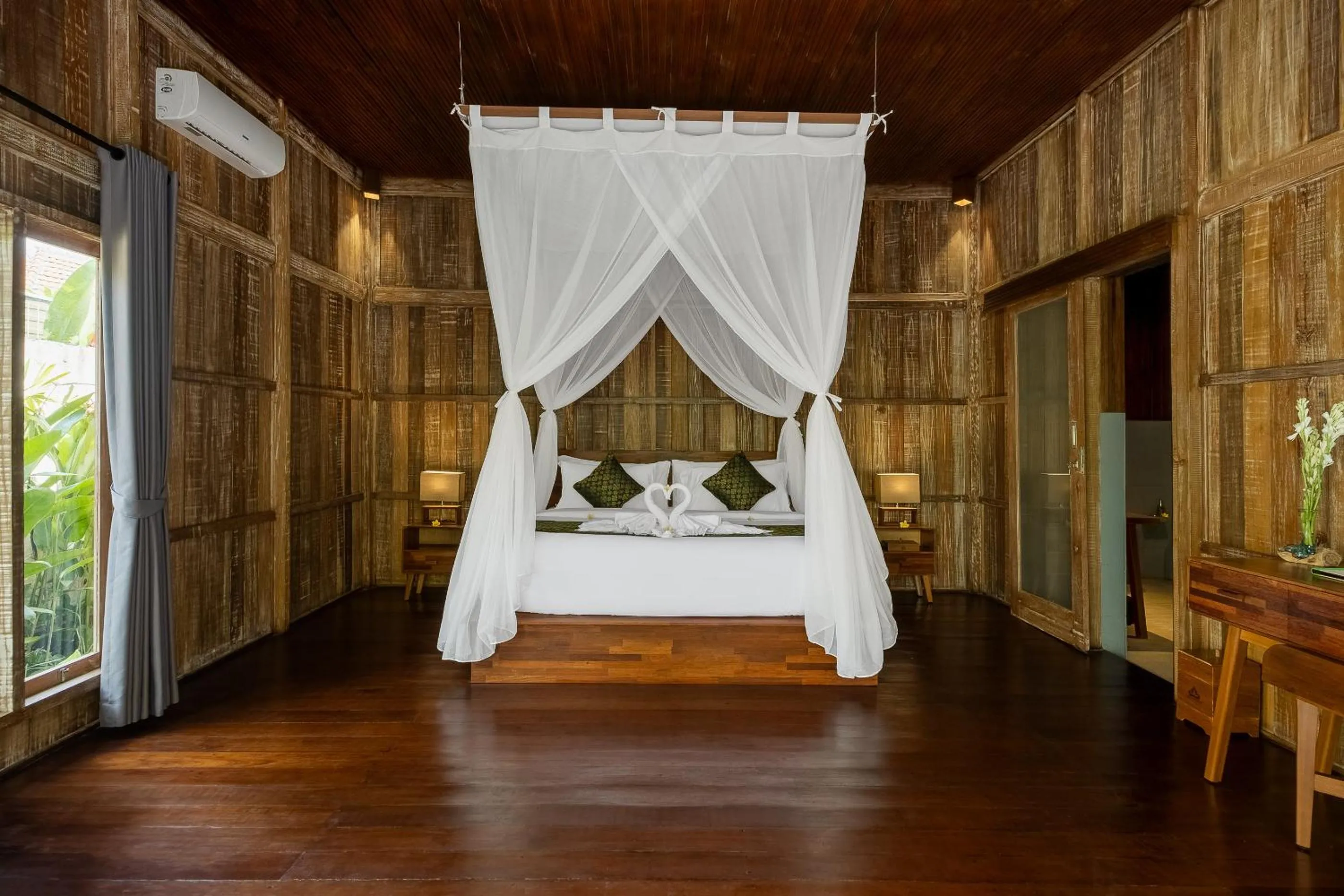 Bed in The Ulon Ubud Villa
