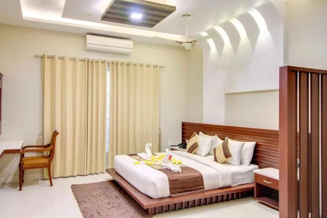 Photo of the whole room, Bed in Maulik Mansion Resort