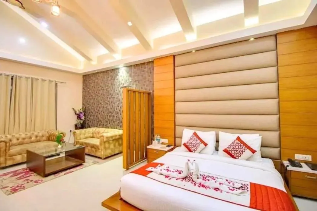 Photo of the whole room, Bed in Maulik Mansion Resort