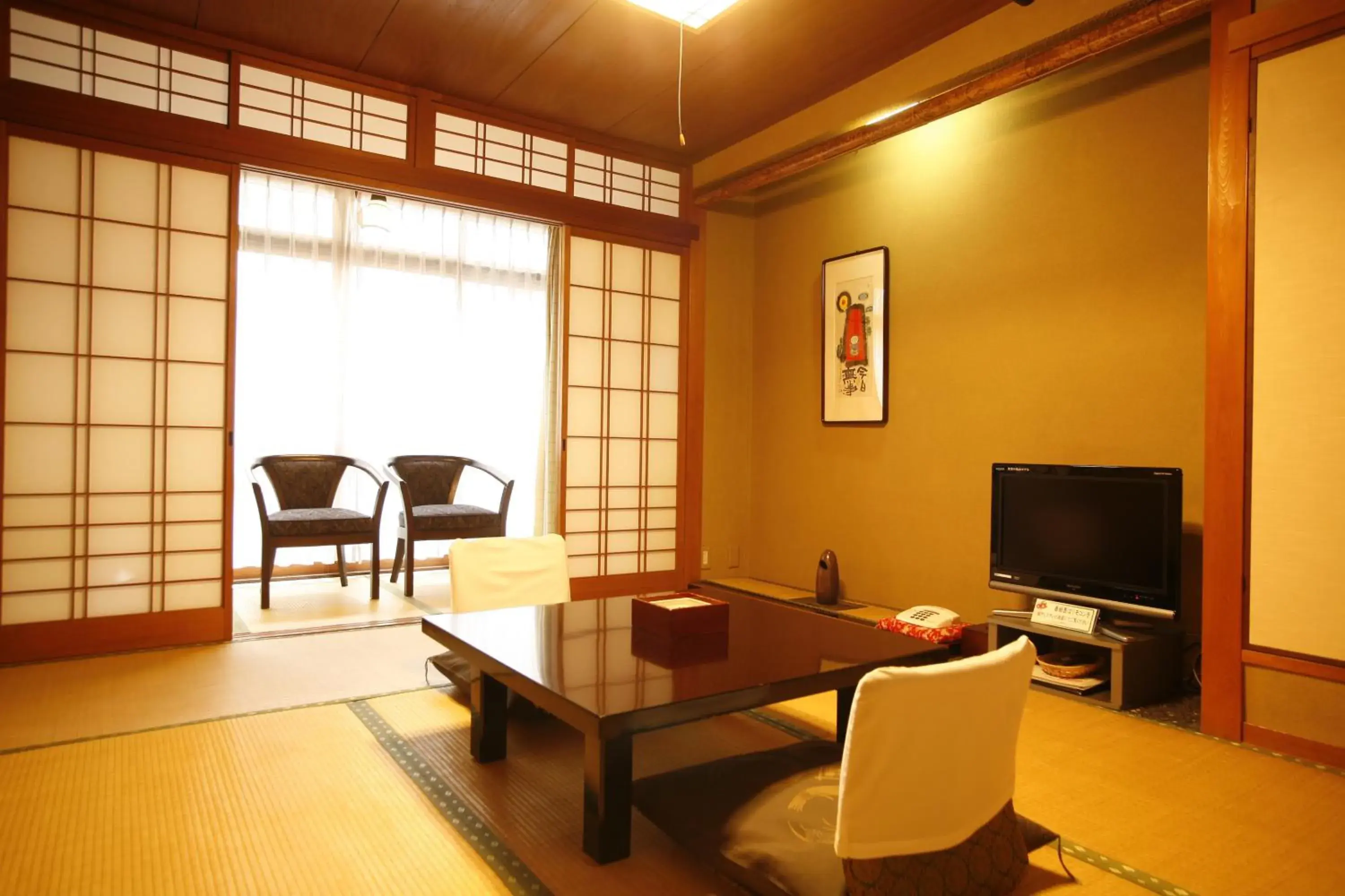 Photo of the whole room in 城崎温泉 旅館 つばき乃 - Kinosaki Onsen Ryokan Tsubakino Photo of the whole room in 城崎温泉 旅館 つばき乃 - Kinosaki Onsen Ryokan Tsubakino