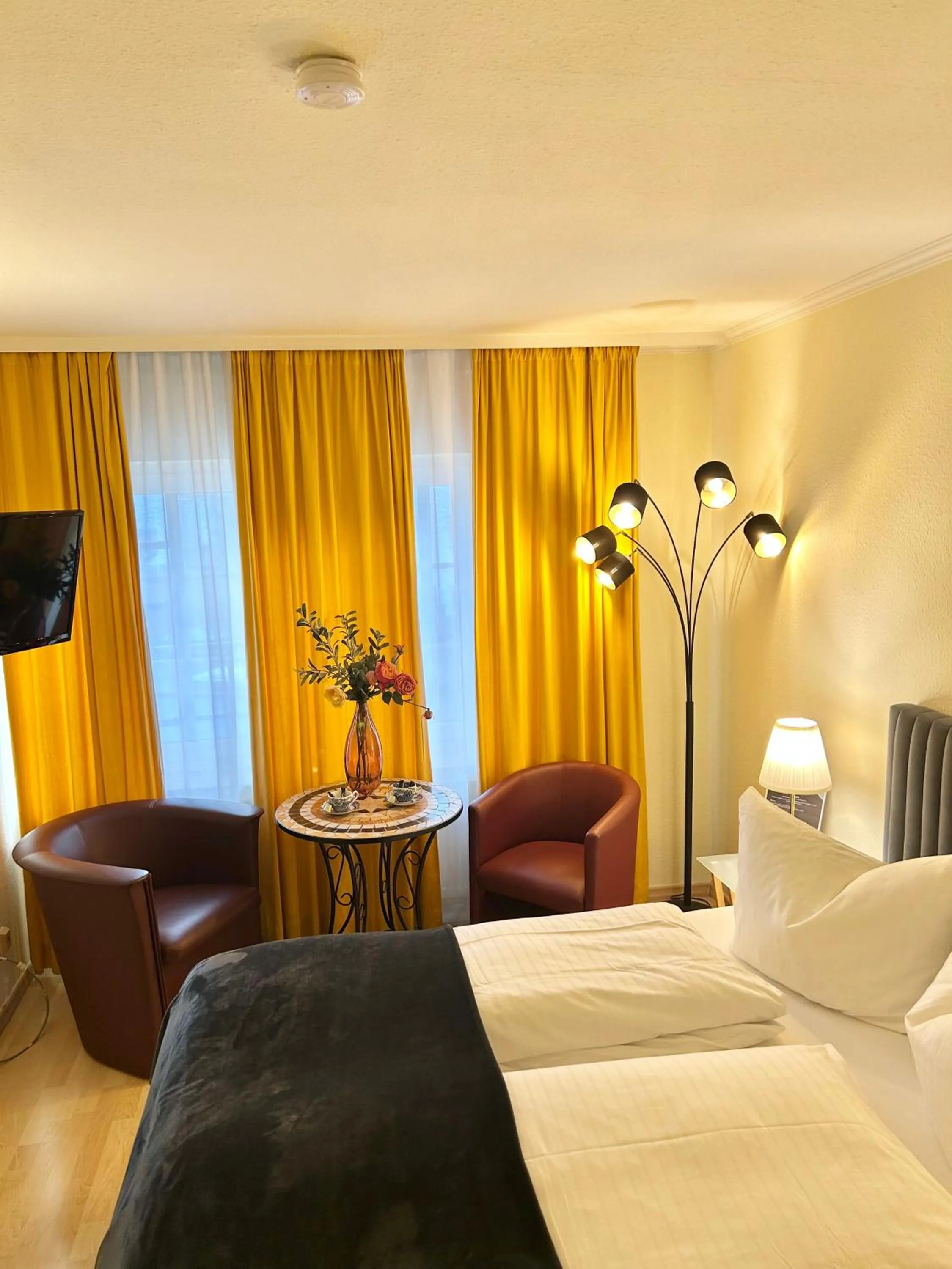 Photo of the whole room, Bed in The Soho Altstadt Relais