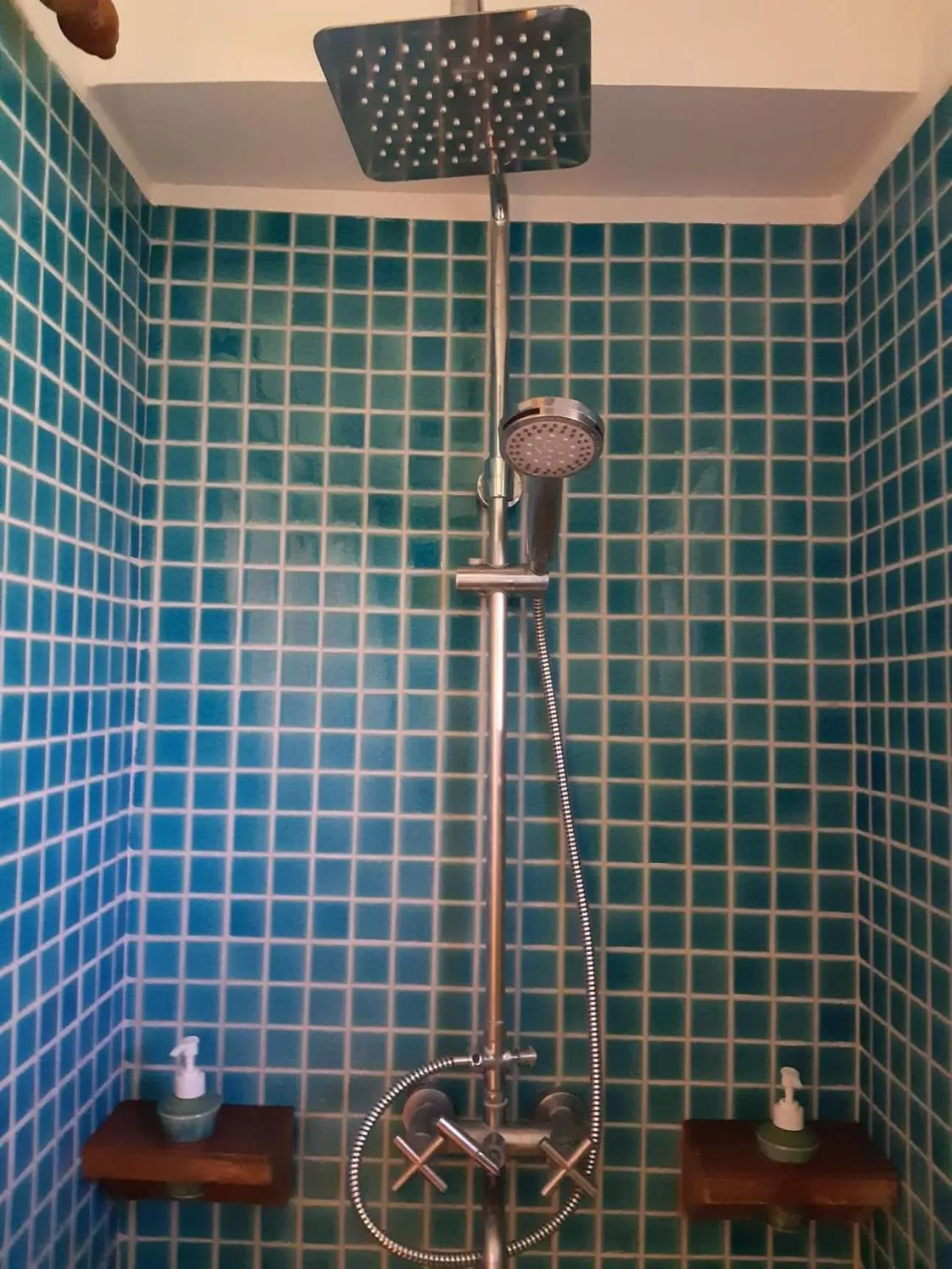 Shower in Baan Thai Lanta Resort