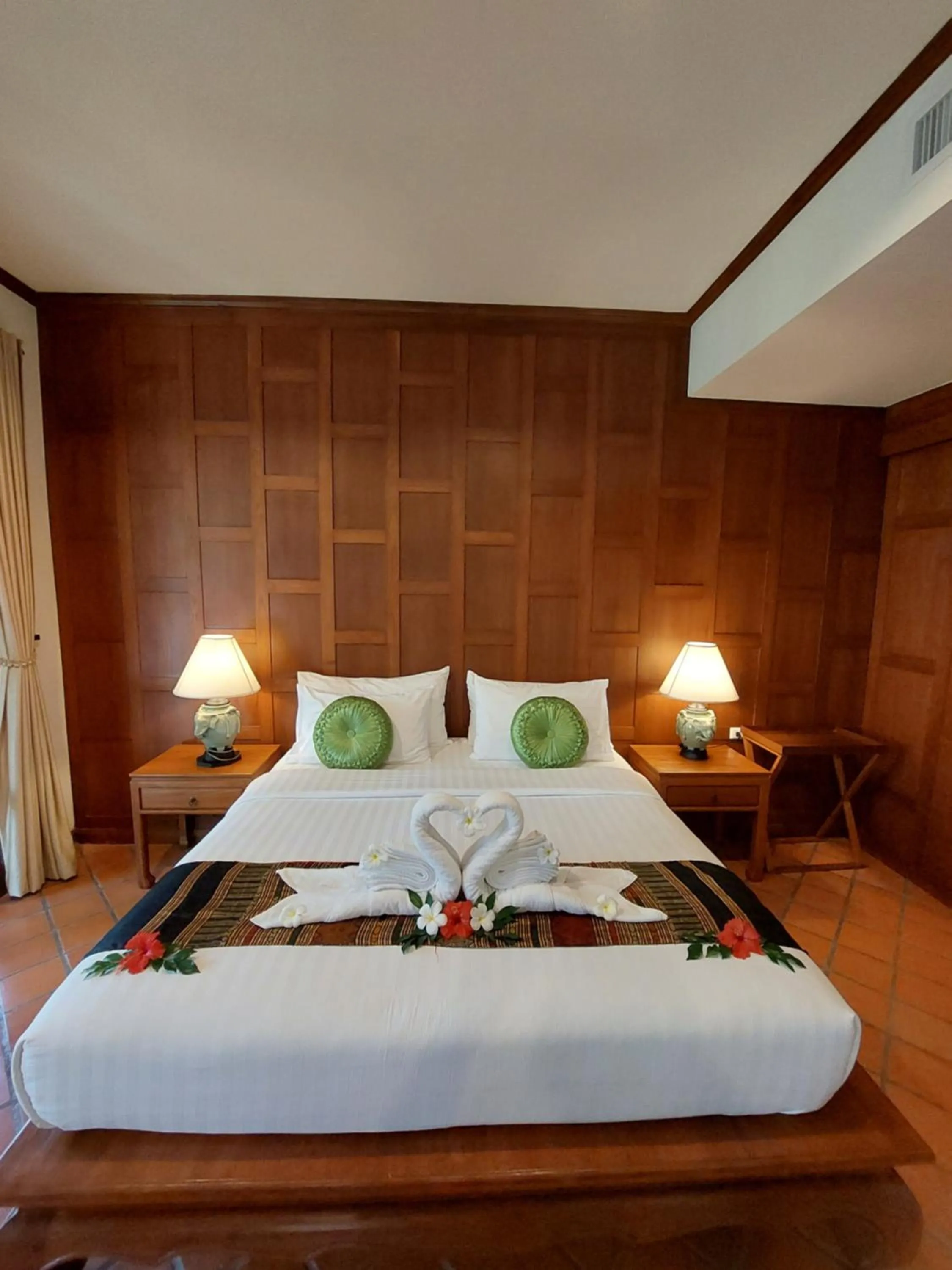 Bed in Baan Thai Lanta Resort