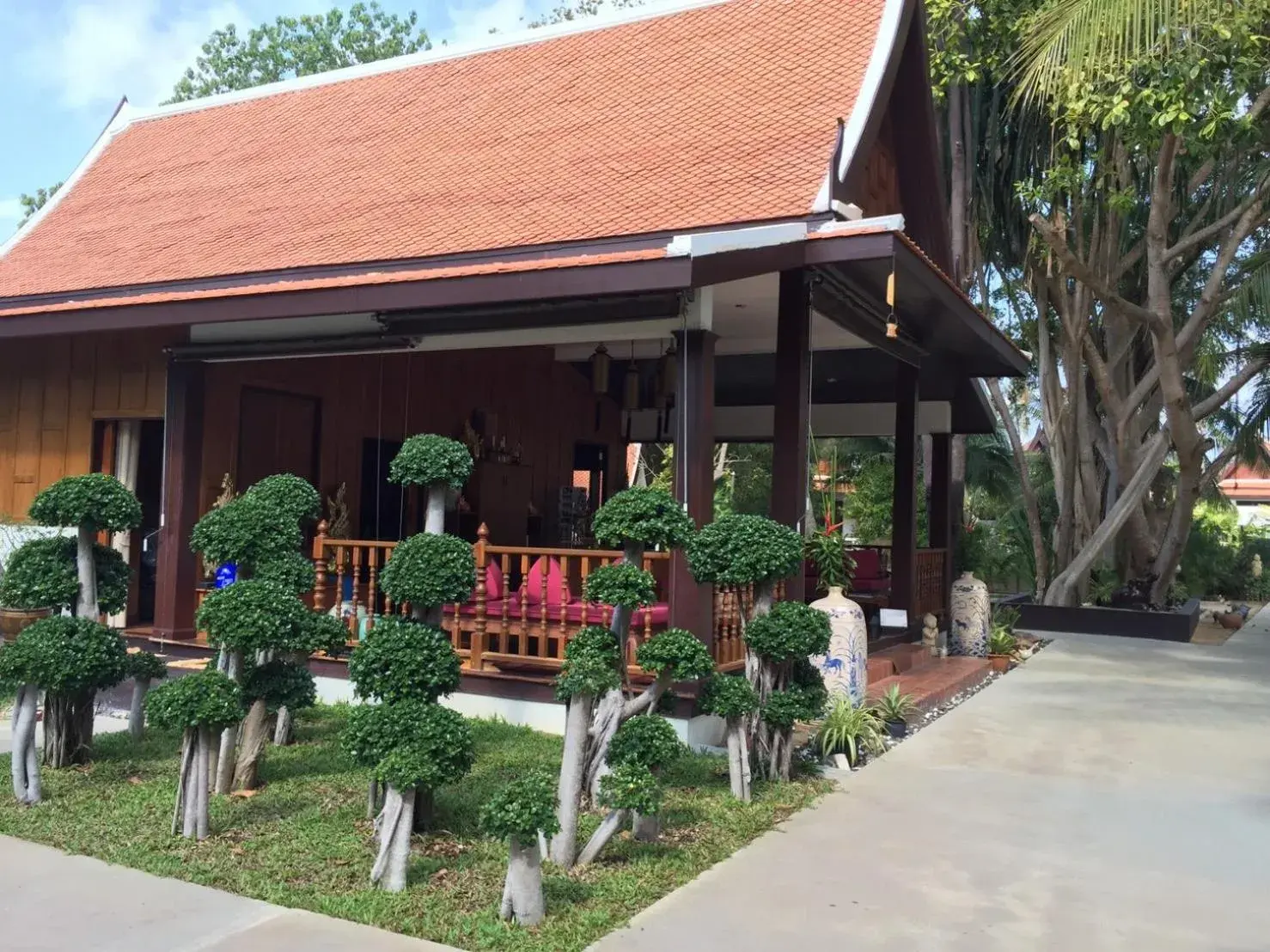Facade/entrance in Baan Thai Lanta Resort