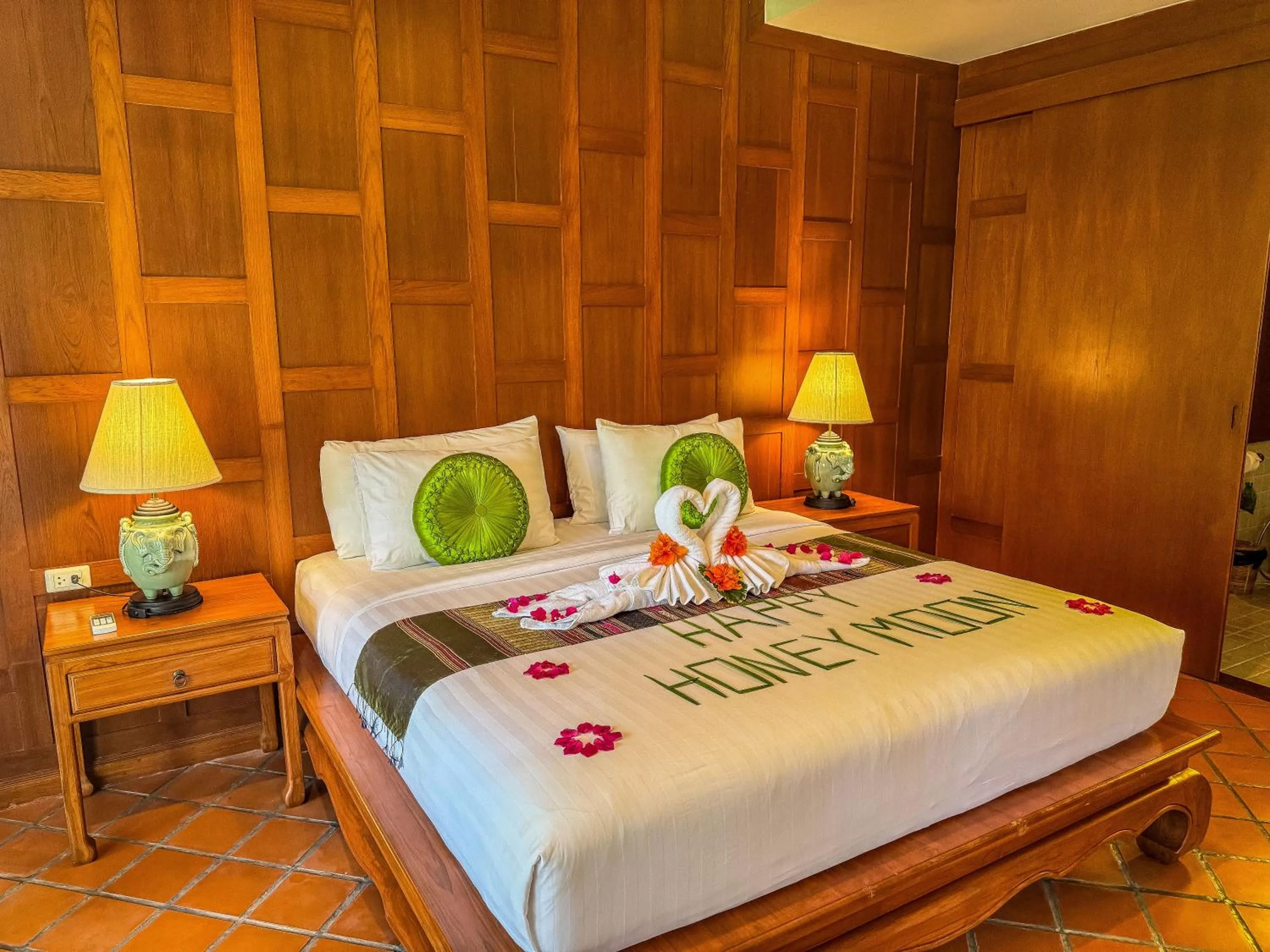 Bedroom, Bed in Baan Thai Lanta Resort