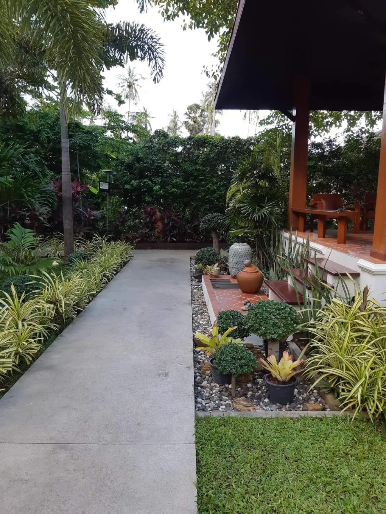 Garden in Baan Thai Lanta Resort