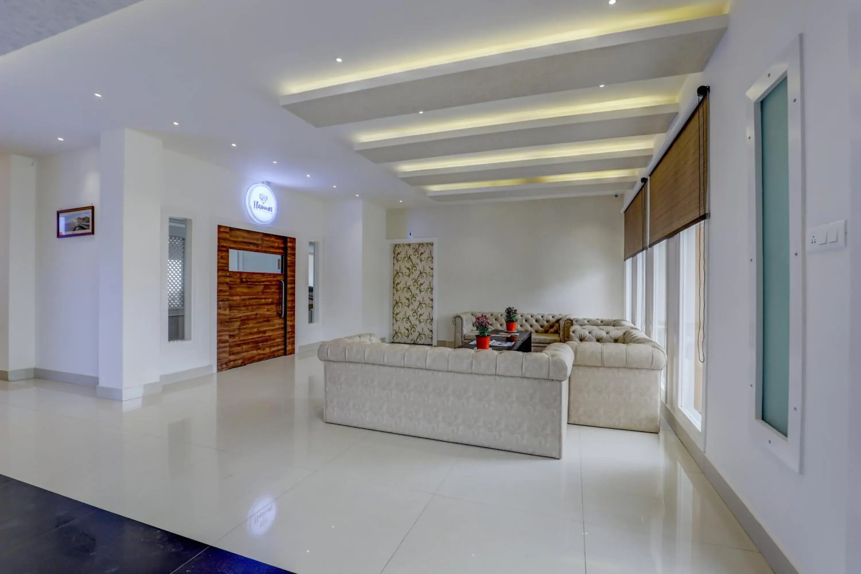 Living room in Banari Regency by Summit Living room in Banari Regency by Summit