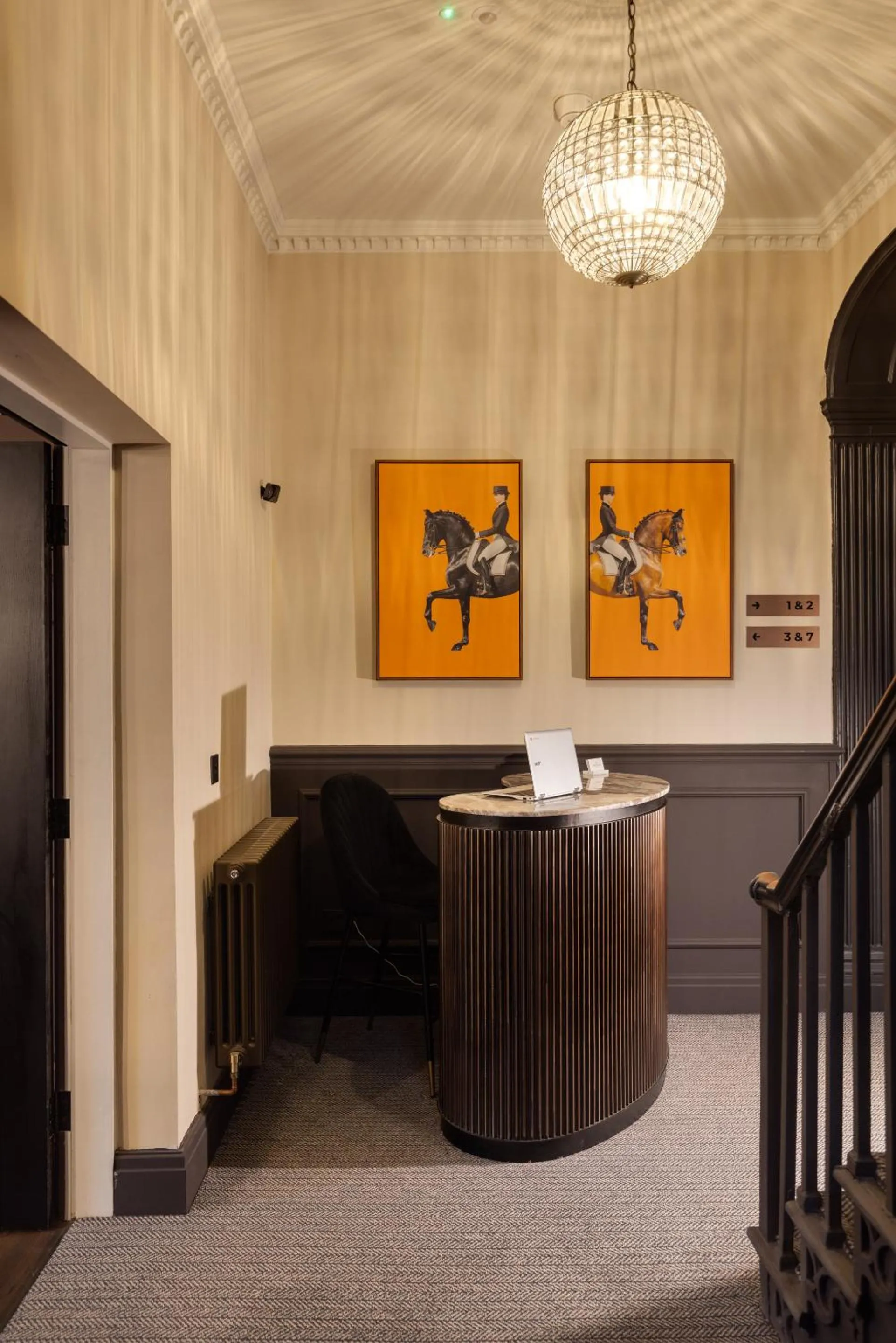 Lobby or reception in The Seven Chester