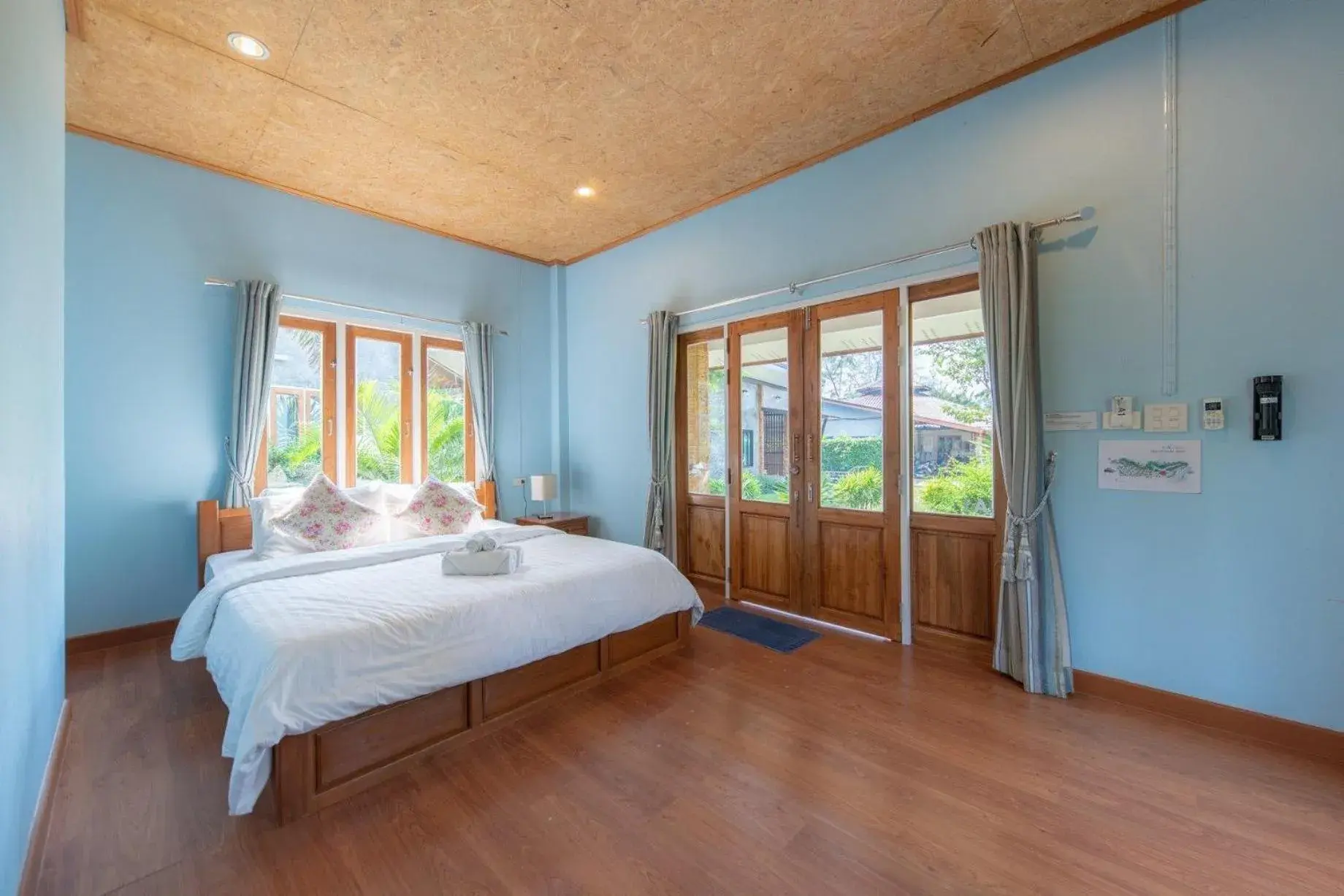 Bed in Seafar Resort Bed in Seafar Resort