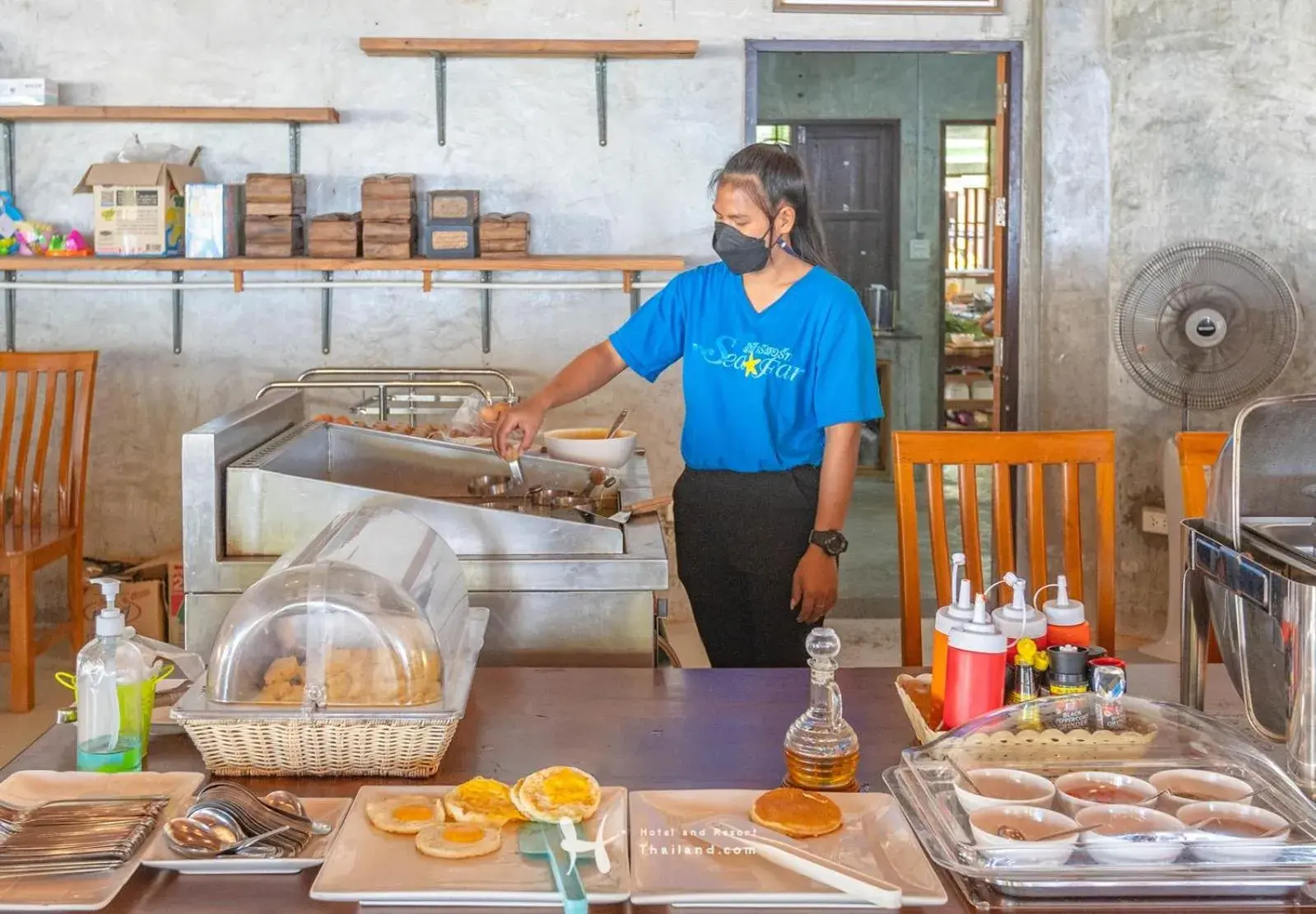 Restaurant/places to eat in Seafar Resort Restaurant/places to eat in Seafar Resort