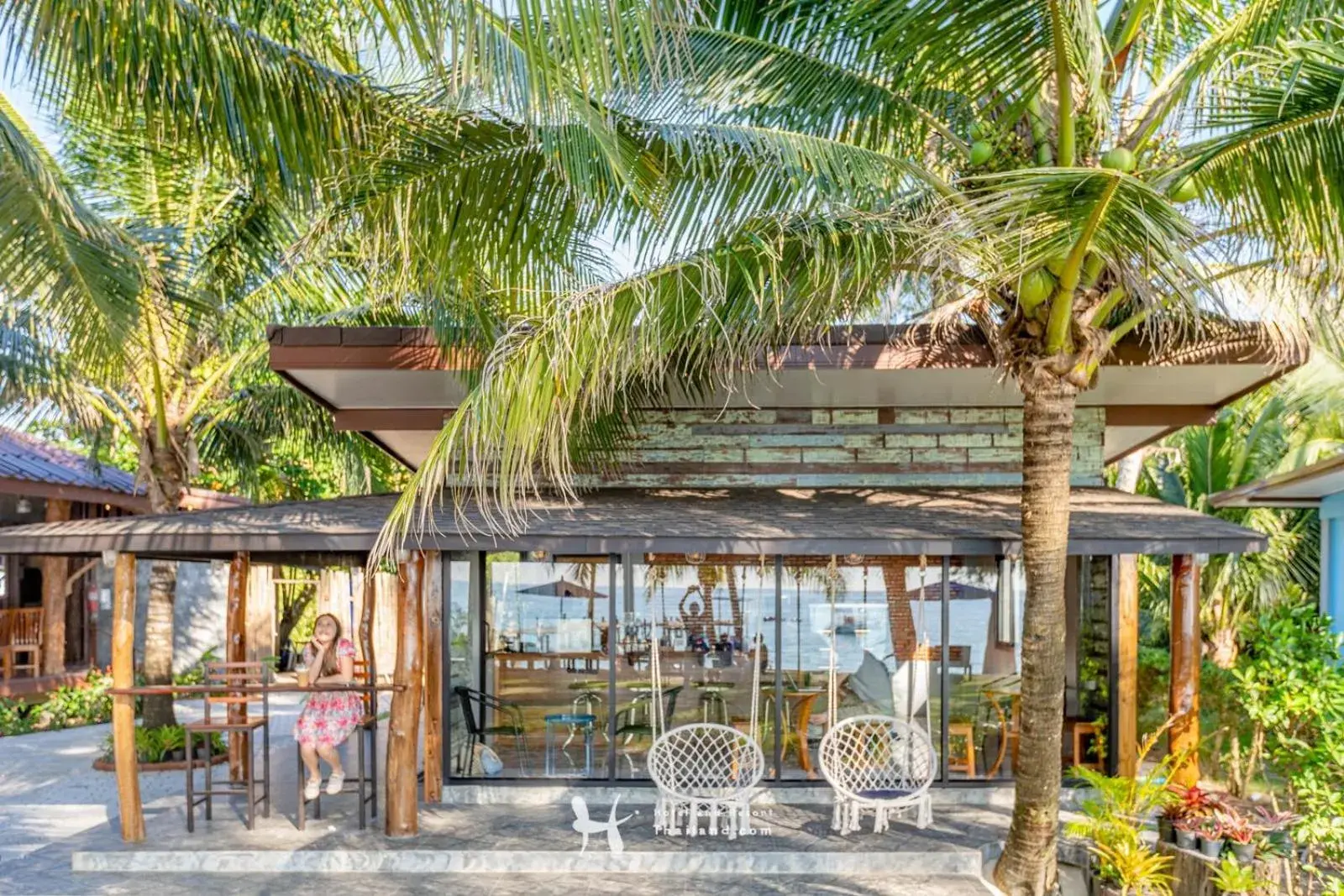 Restaurant/places to eat in Seafar Resort Restaurant/places to eat in Seafar Resort