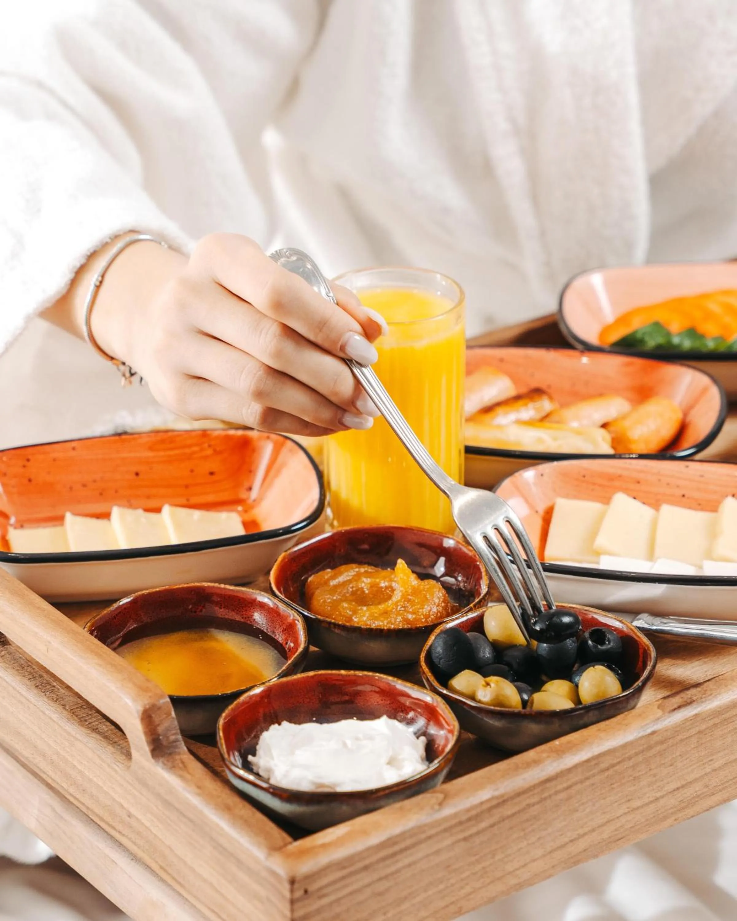 Food in Port Marine Hotel By HOLLYWOOD