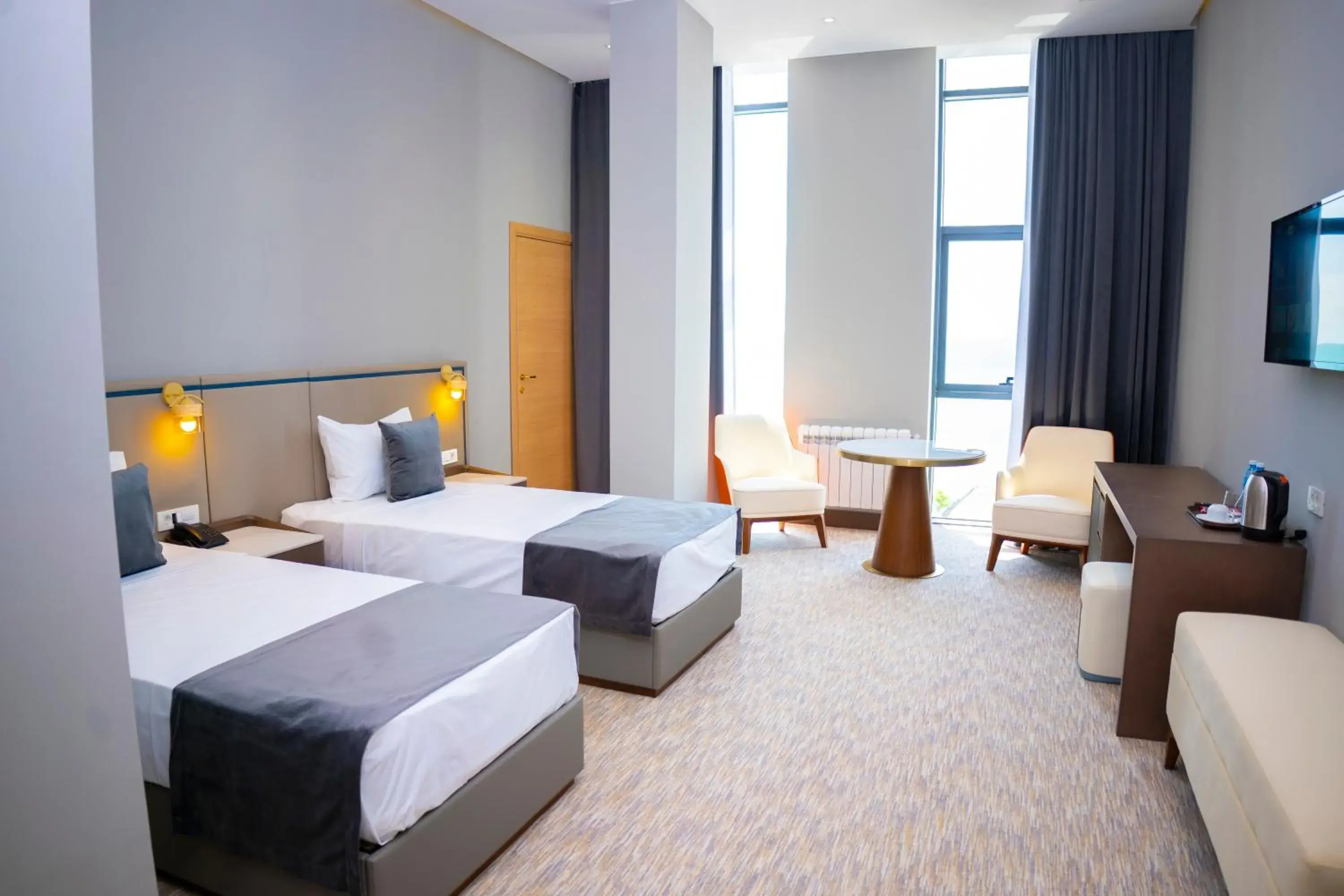 Deluxe Double Room with Bath in Port Marine Hotel By HOLLYWOOD Deluxe Double Room with Bath in Port Marine Hotel By HOLLYWOOD