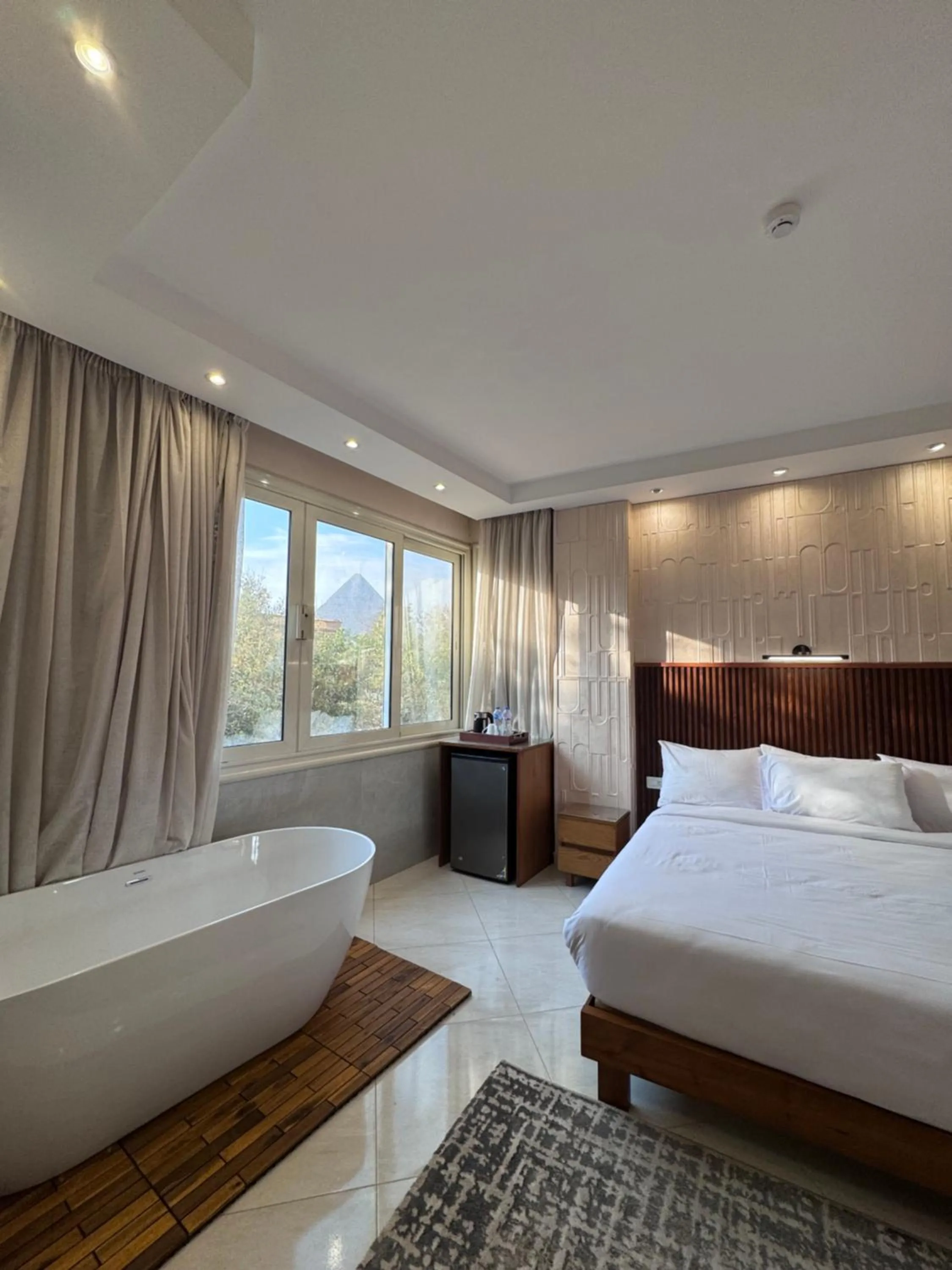 Dream Inn Pyramids View