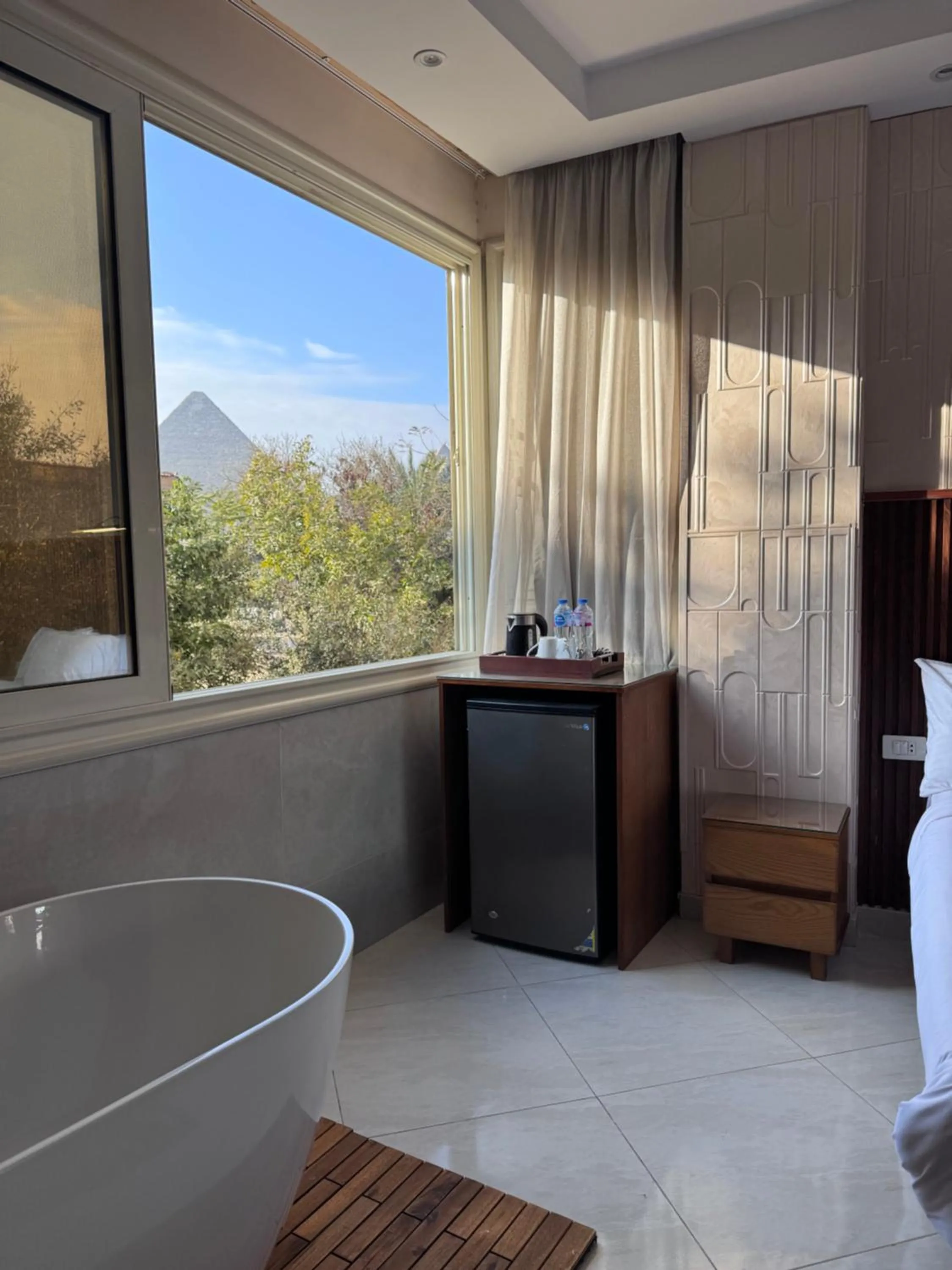 Dream Inn Pyramids View