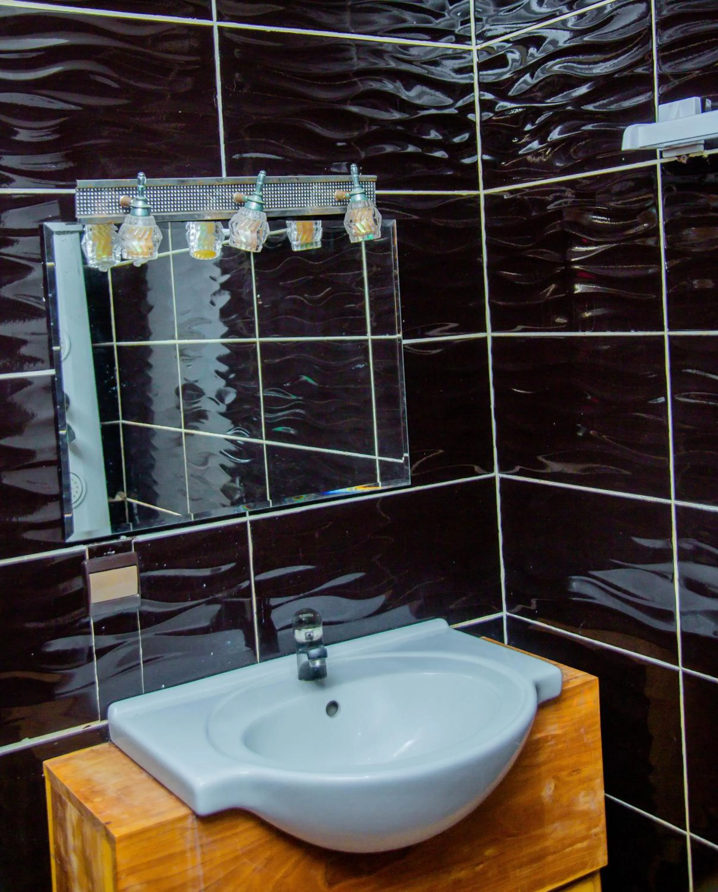 Bathroom in New Green Horse Hotel