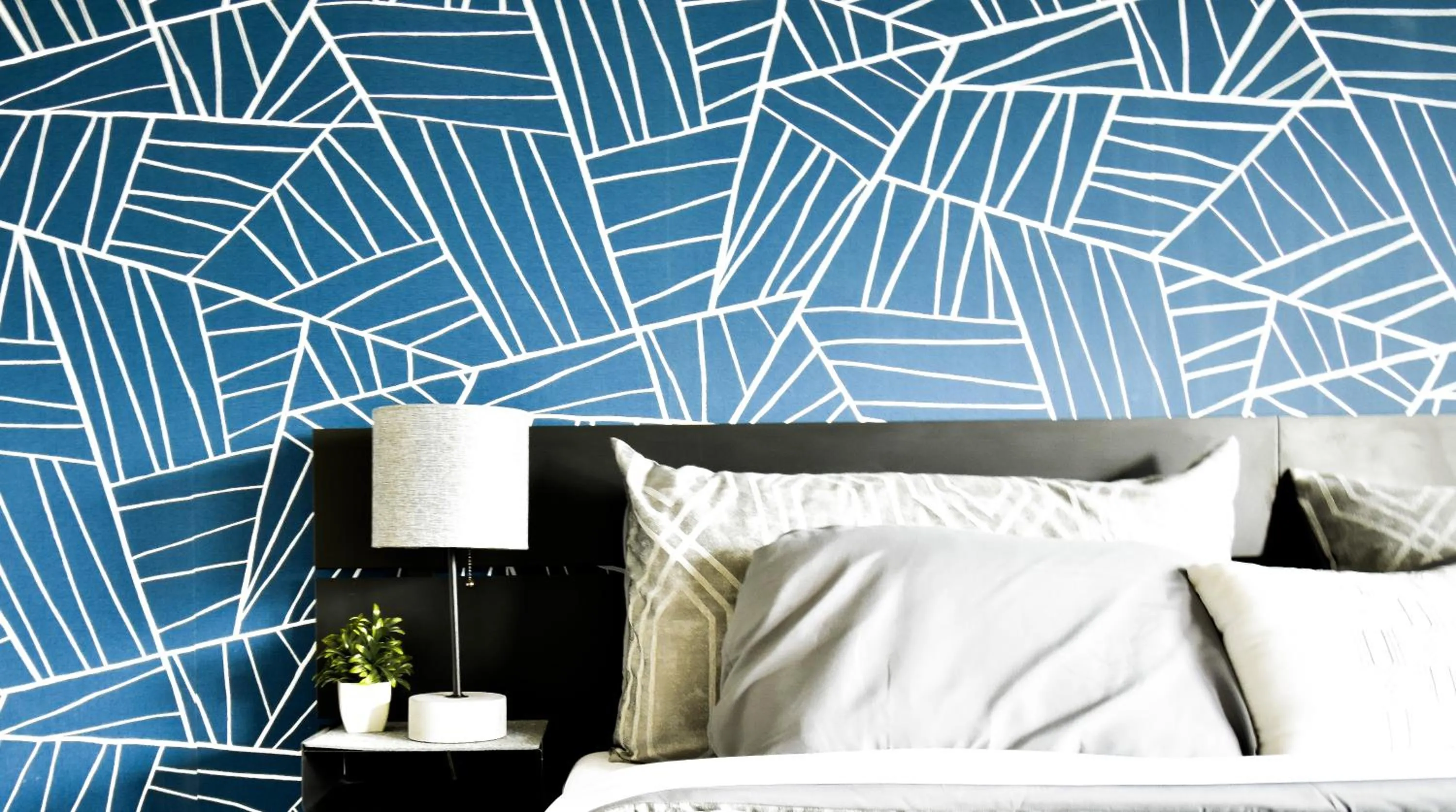 Bed in Green Harbor Hotel