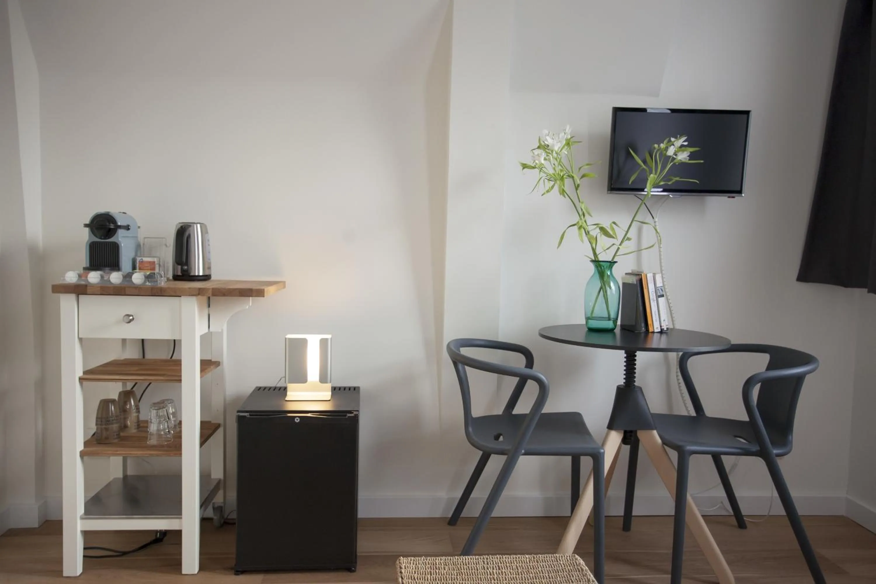 Seating area in Kuwadro Guesthouse Jordaan
