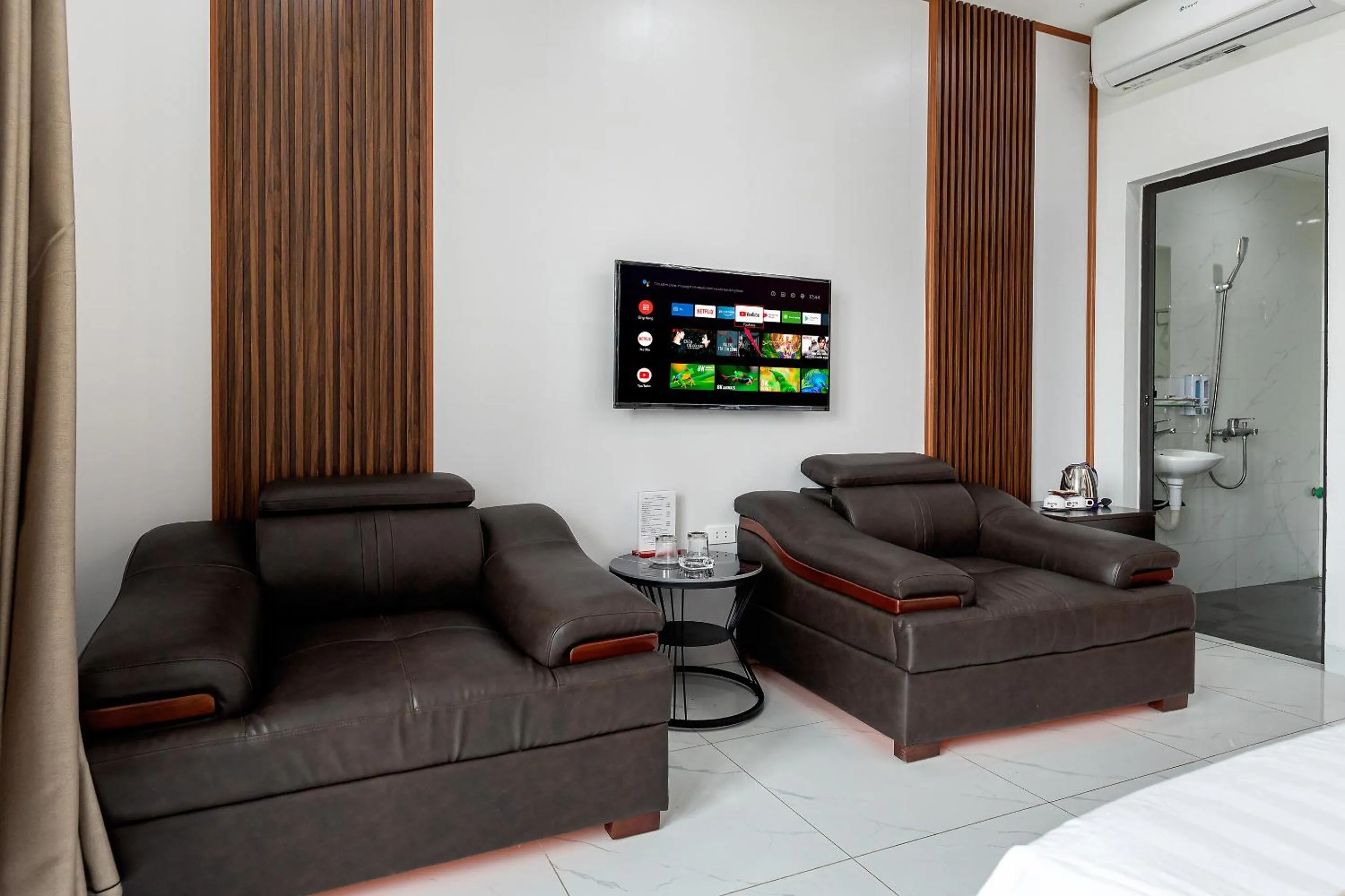 Bedroom in OYO 1238 Bao Son Hotel