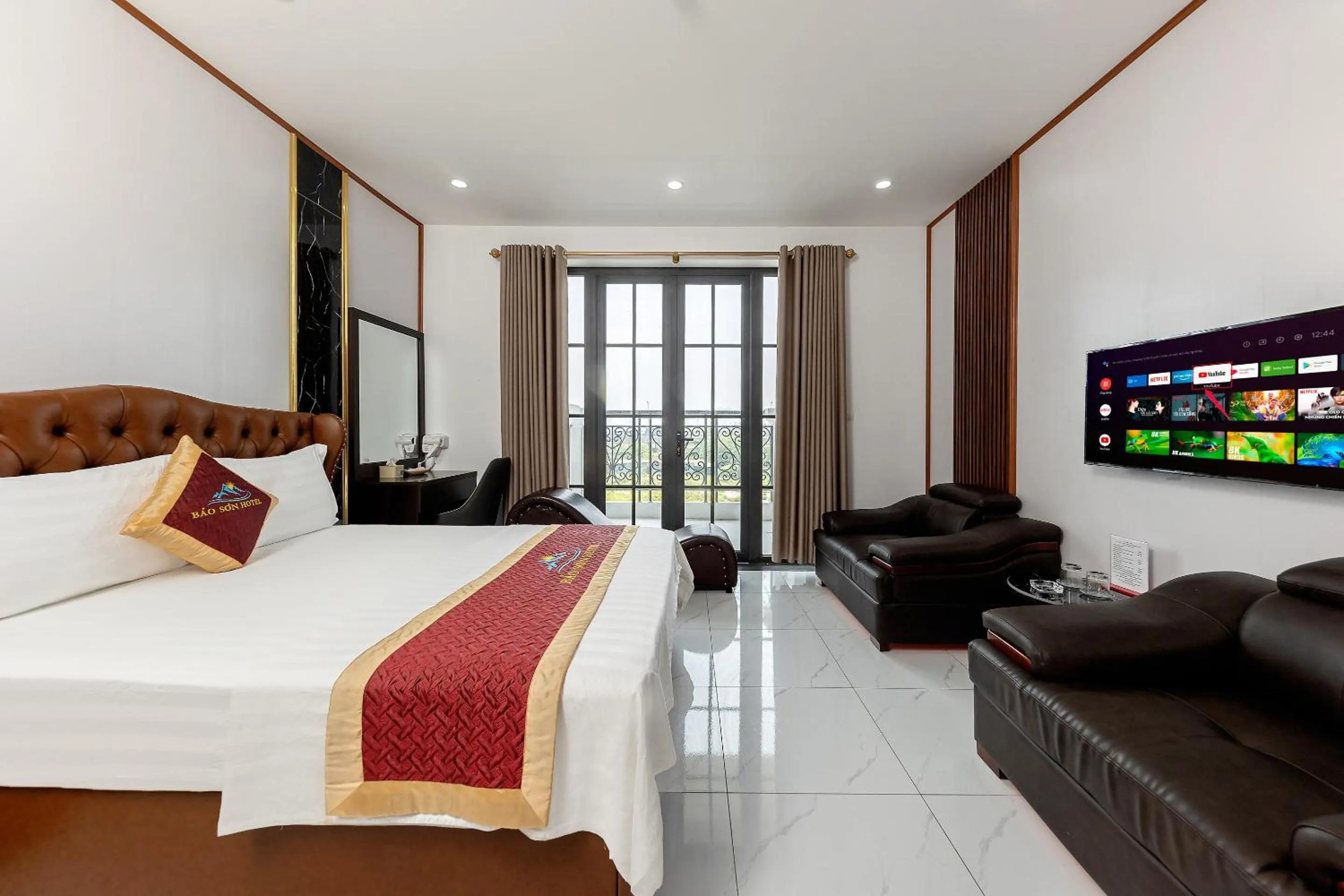 Bedroom in OYO 1238 Bao Son Hotel