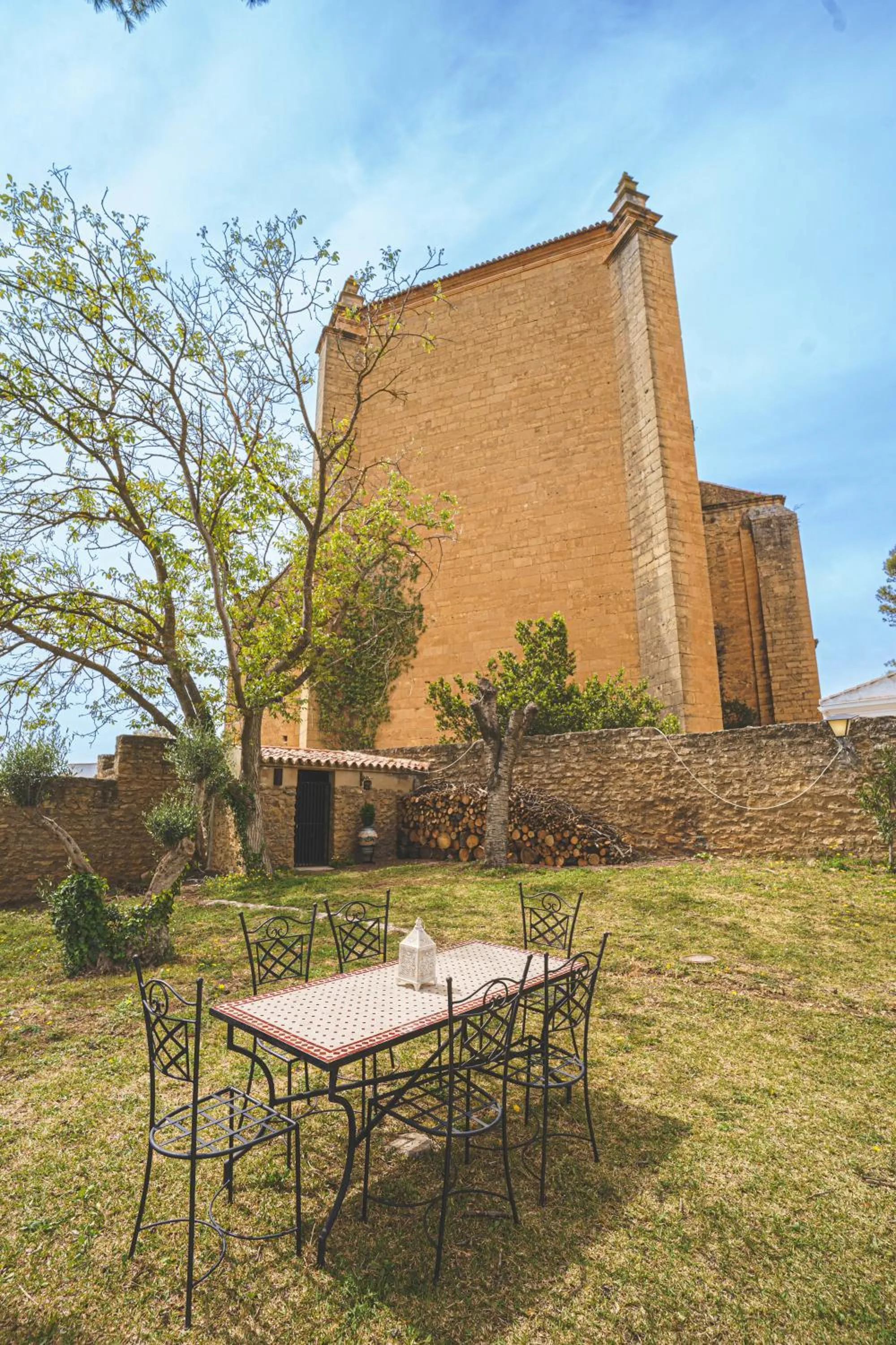 Restaurant/places to eat in Hotel Boutique Palacio De La Duquesa