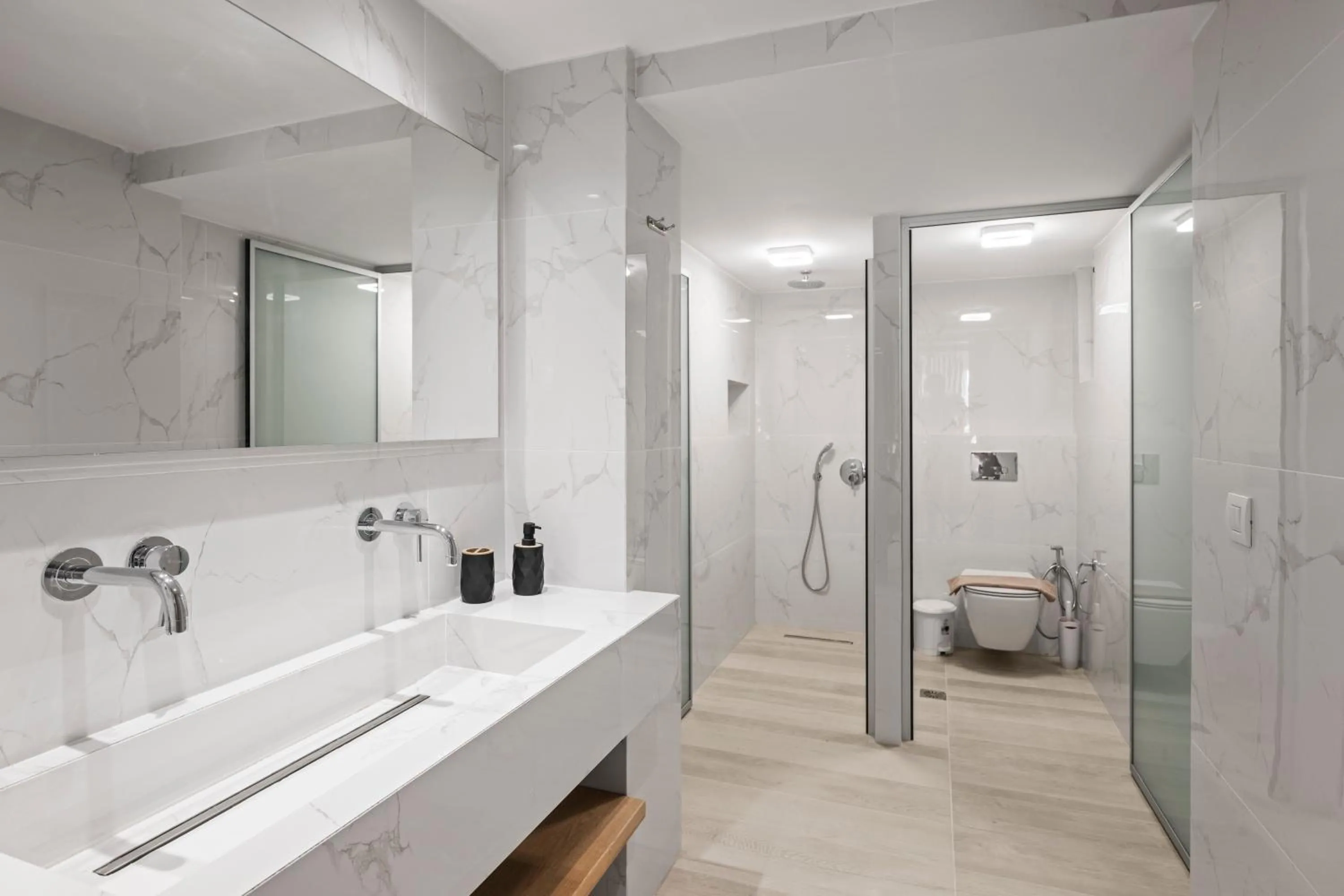 Shower in Dora Apartments