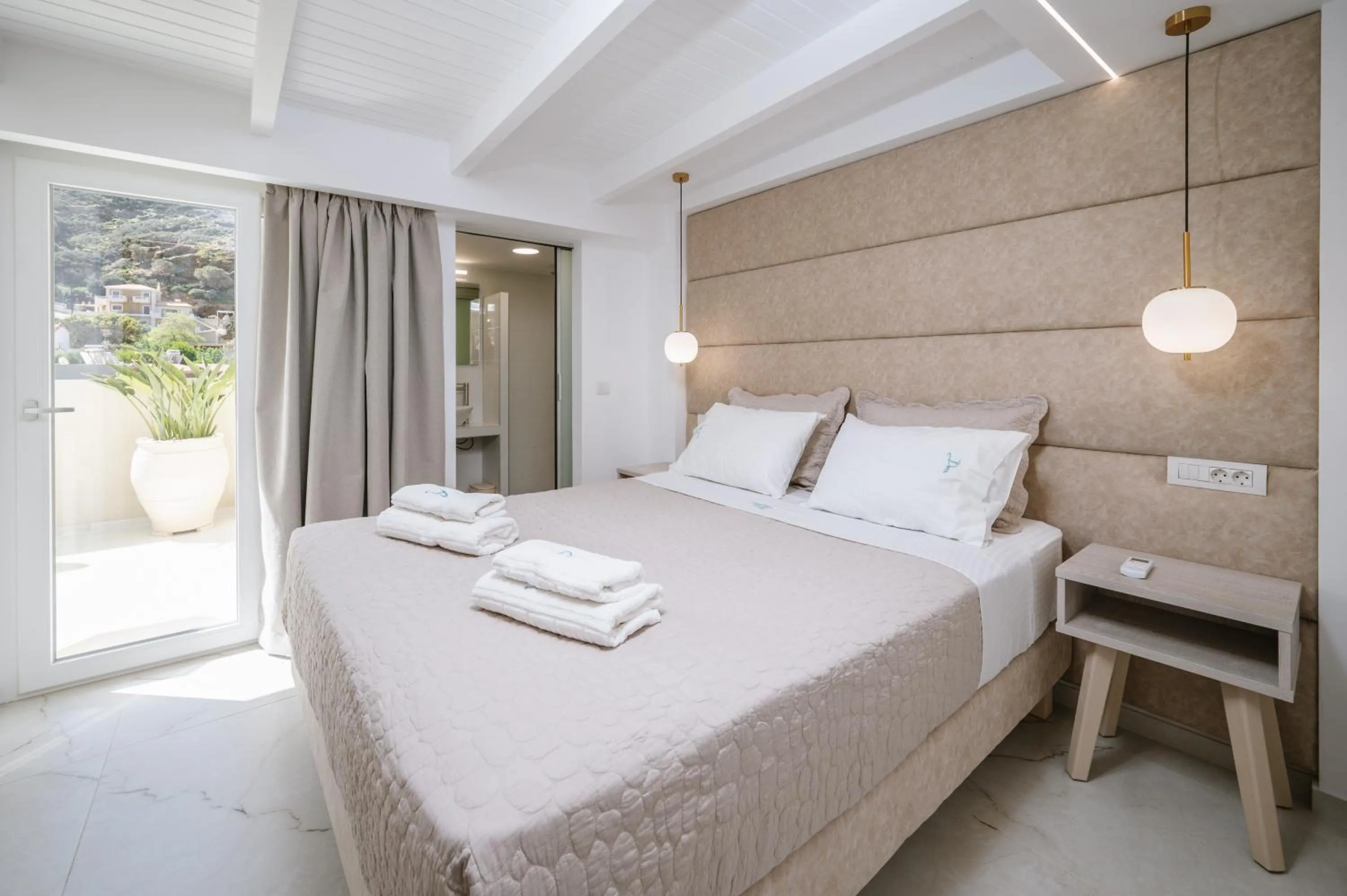 Bedroom, Bed in Dora Apartments