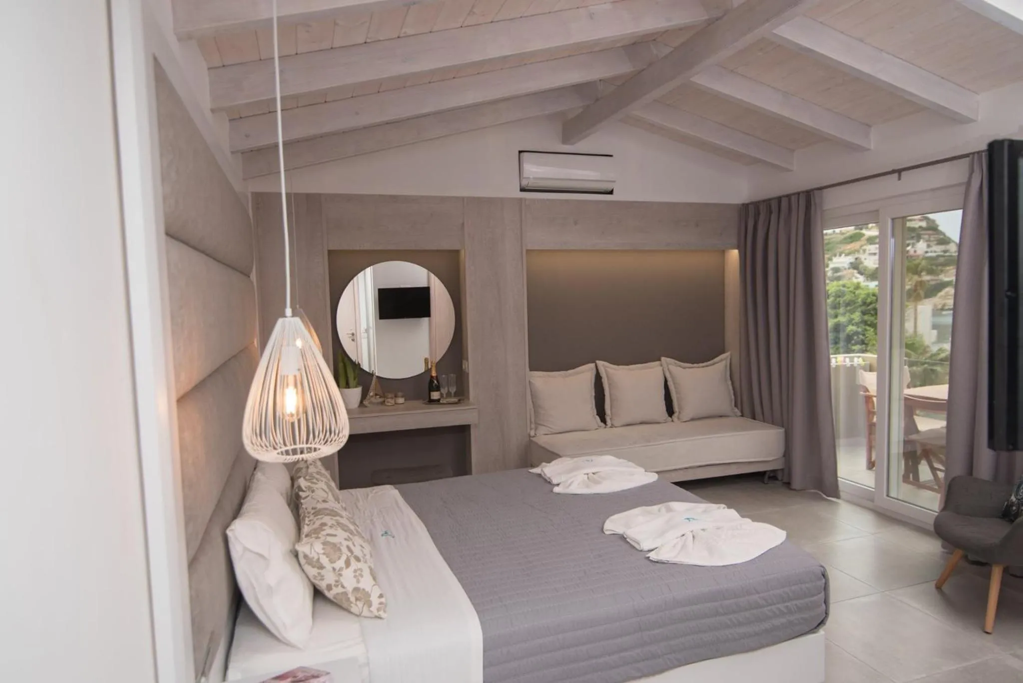 Photo of the whole room, Bed in Dora Apartments
