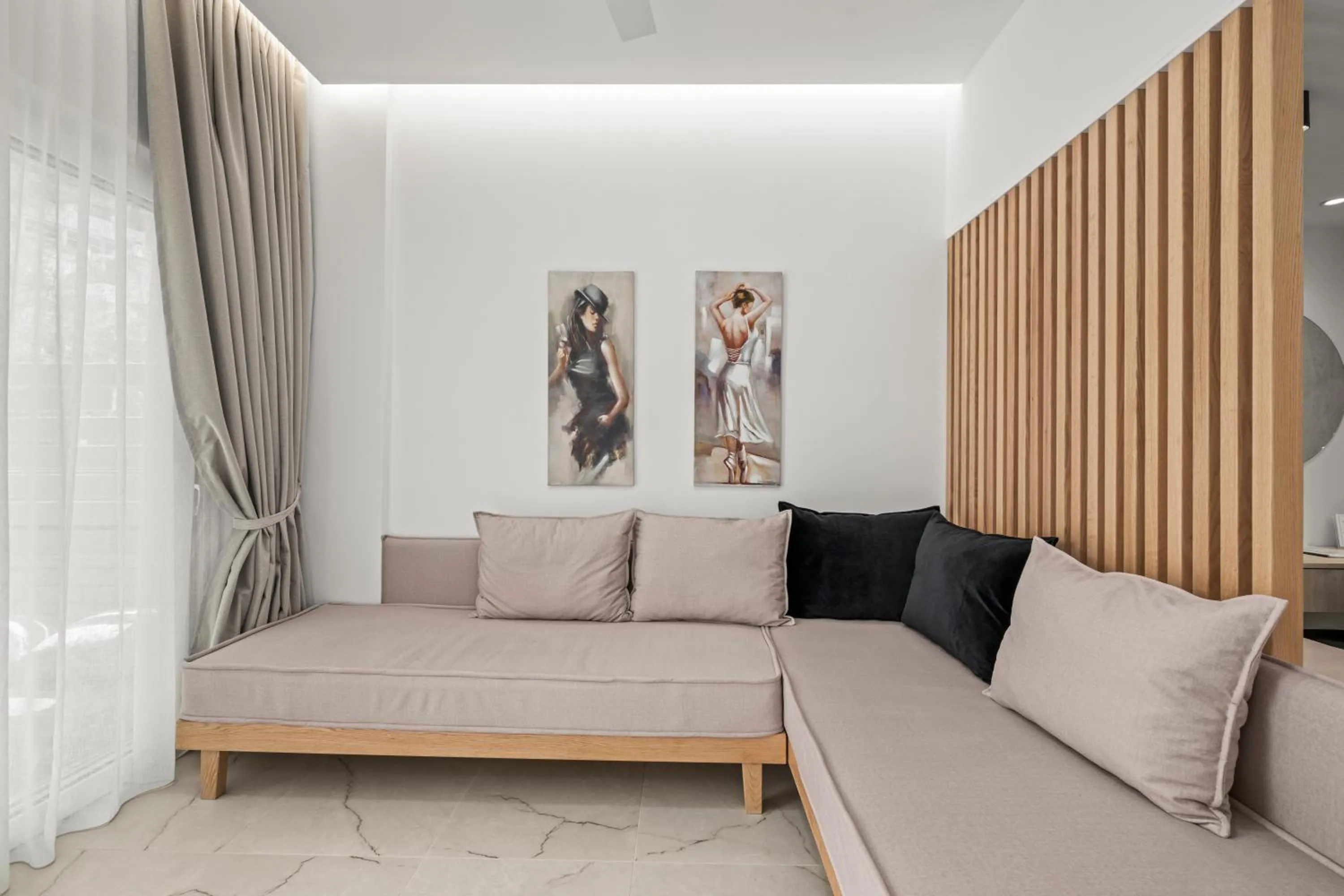 Seating area in Dora Apartments