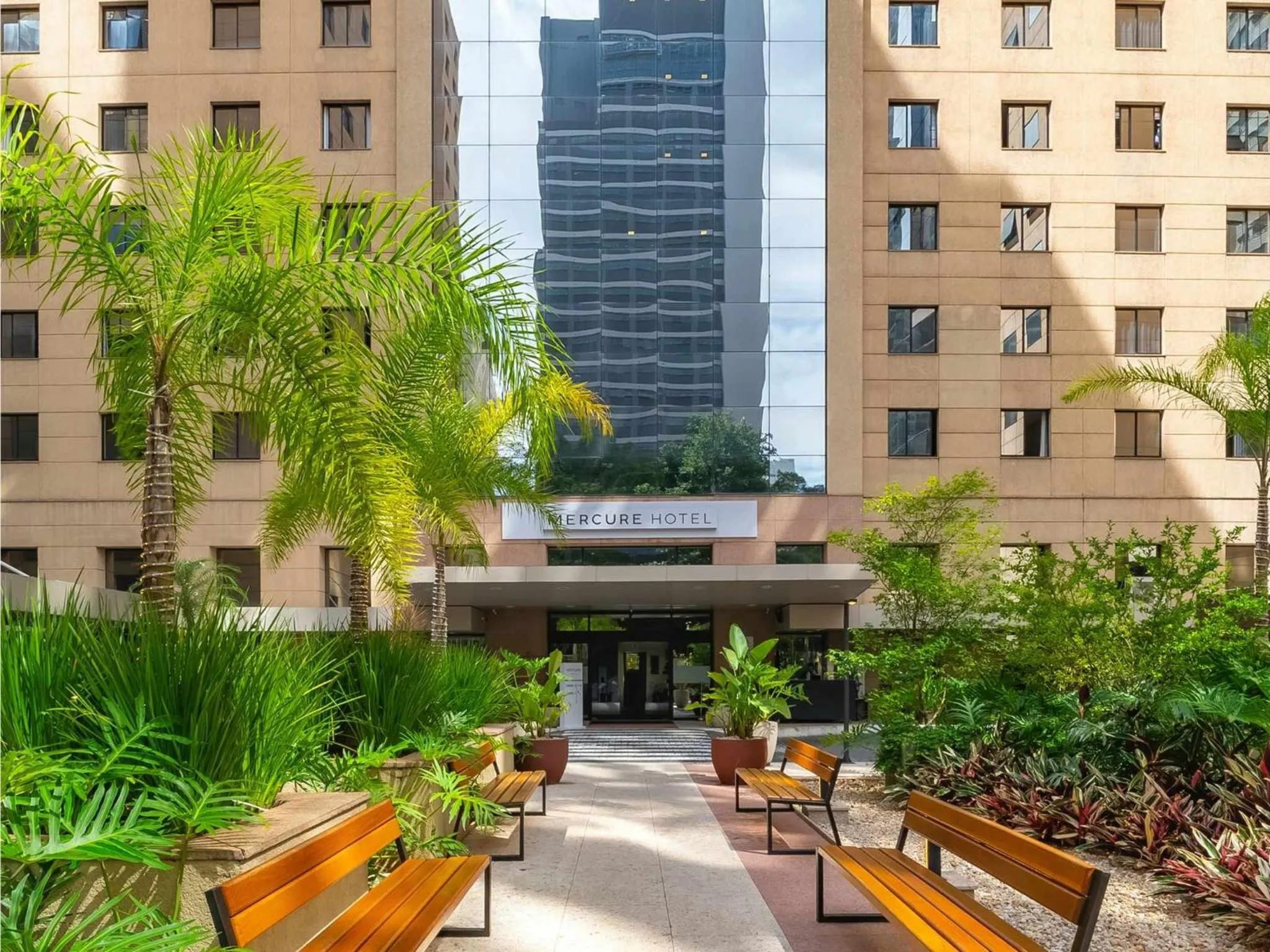 Property building in São Paulo Hotel Times Square Moema 2