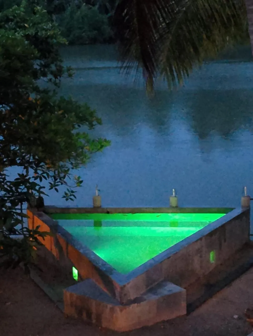 Luvi Lucas River Side