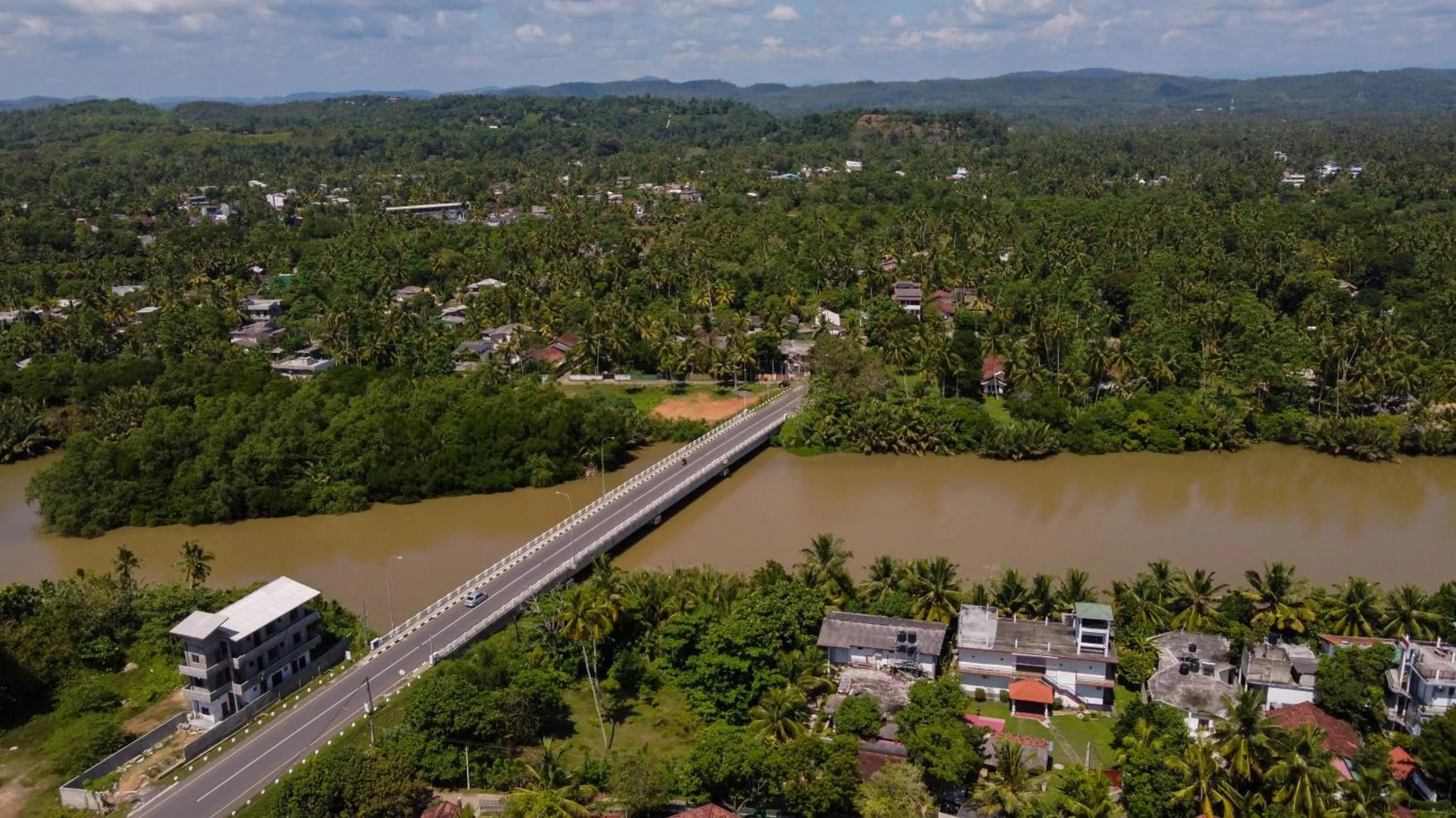 Property building in Luvi Lucas River Side