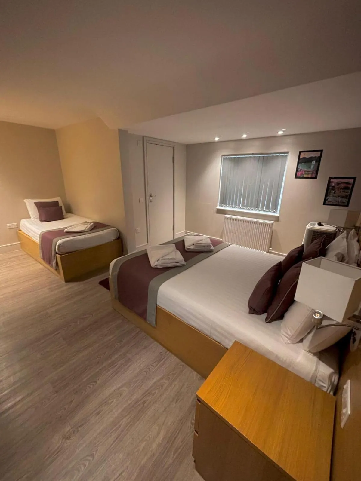 Bedroom, Bed in Holtwhites Hotel