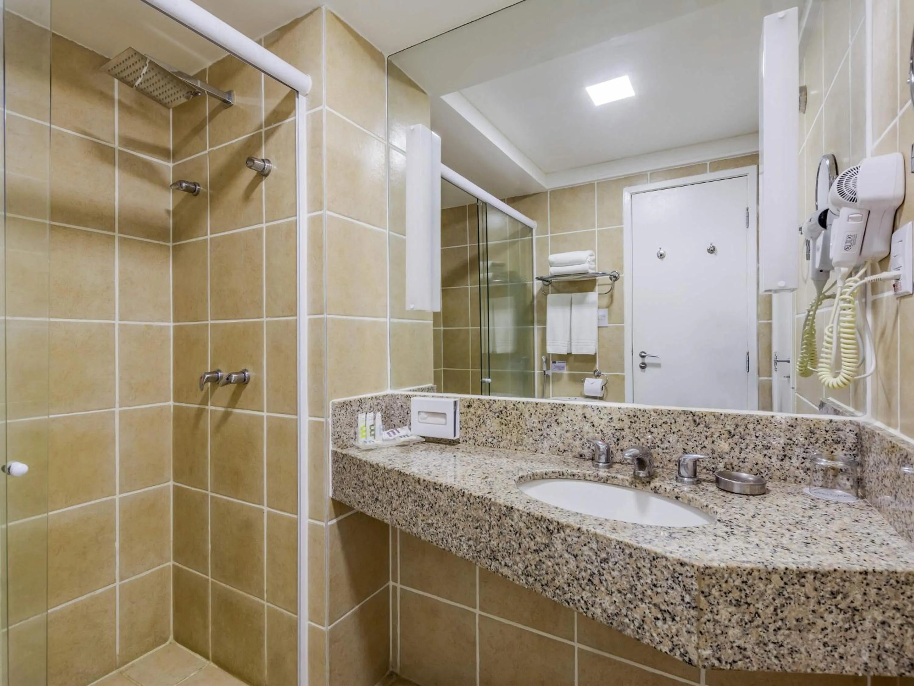 Standard Queen Room - single occupancy - Non-Smoking in Mercure Fortaleza Meireles