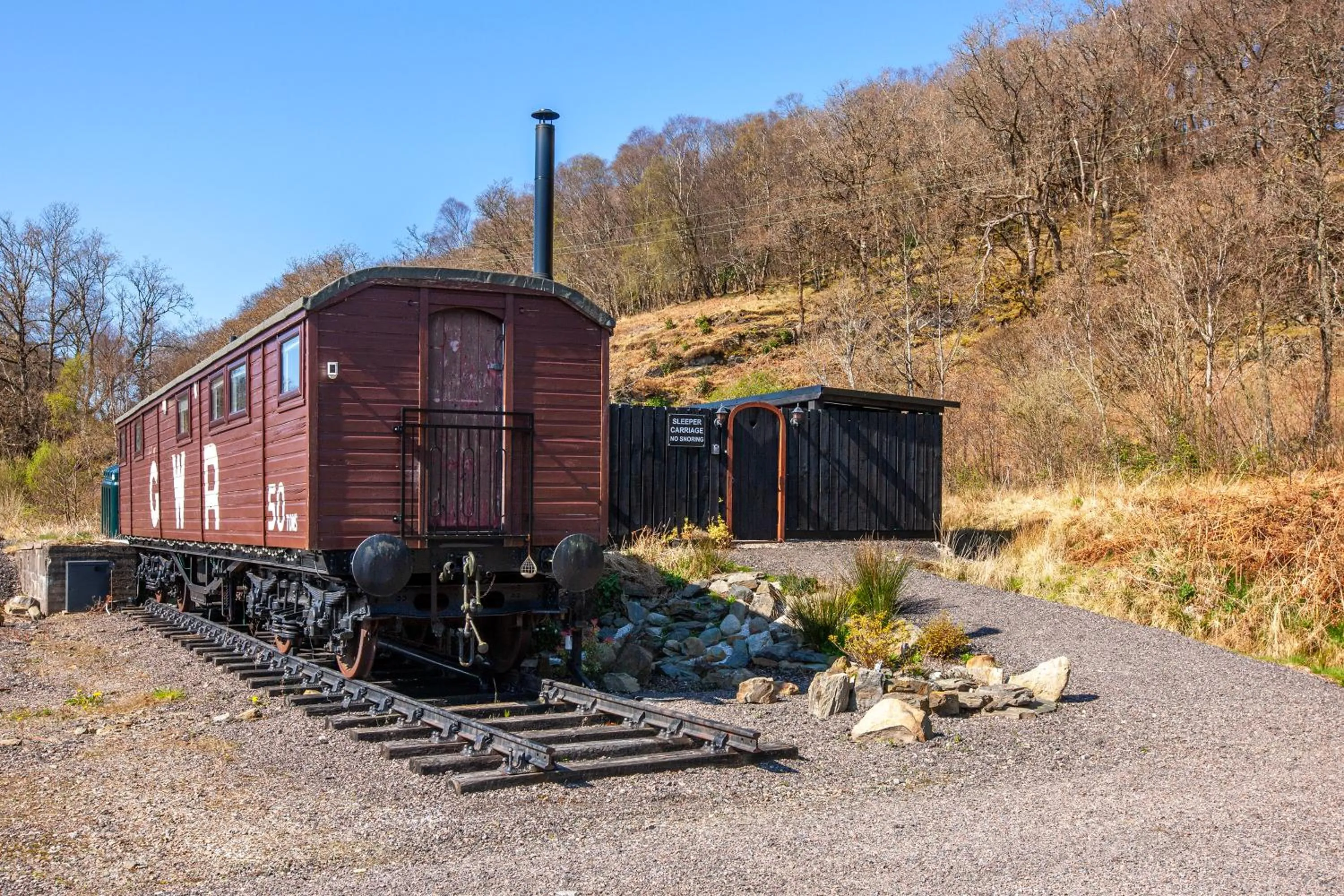Appin Holiday Homes -Caravans, Lodges, Shepherds Hut and Train Carriage stays
