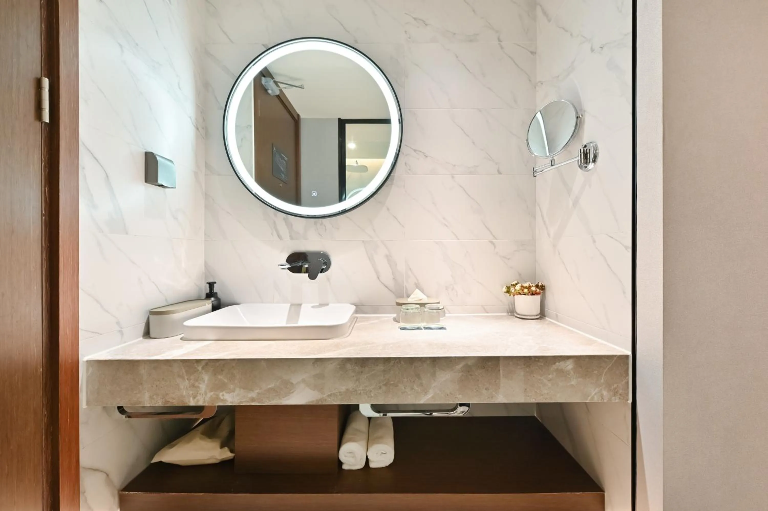 Atour X Hotel West Nanjing Road