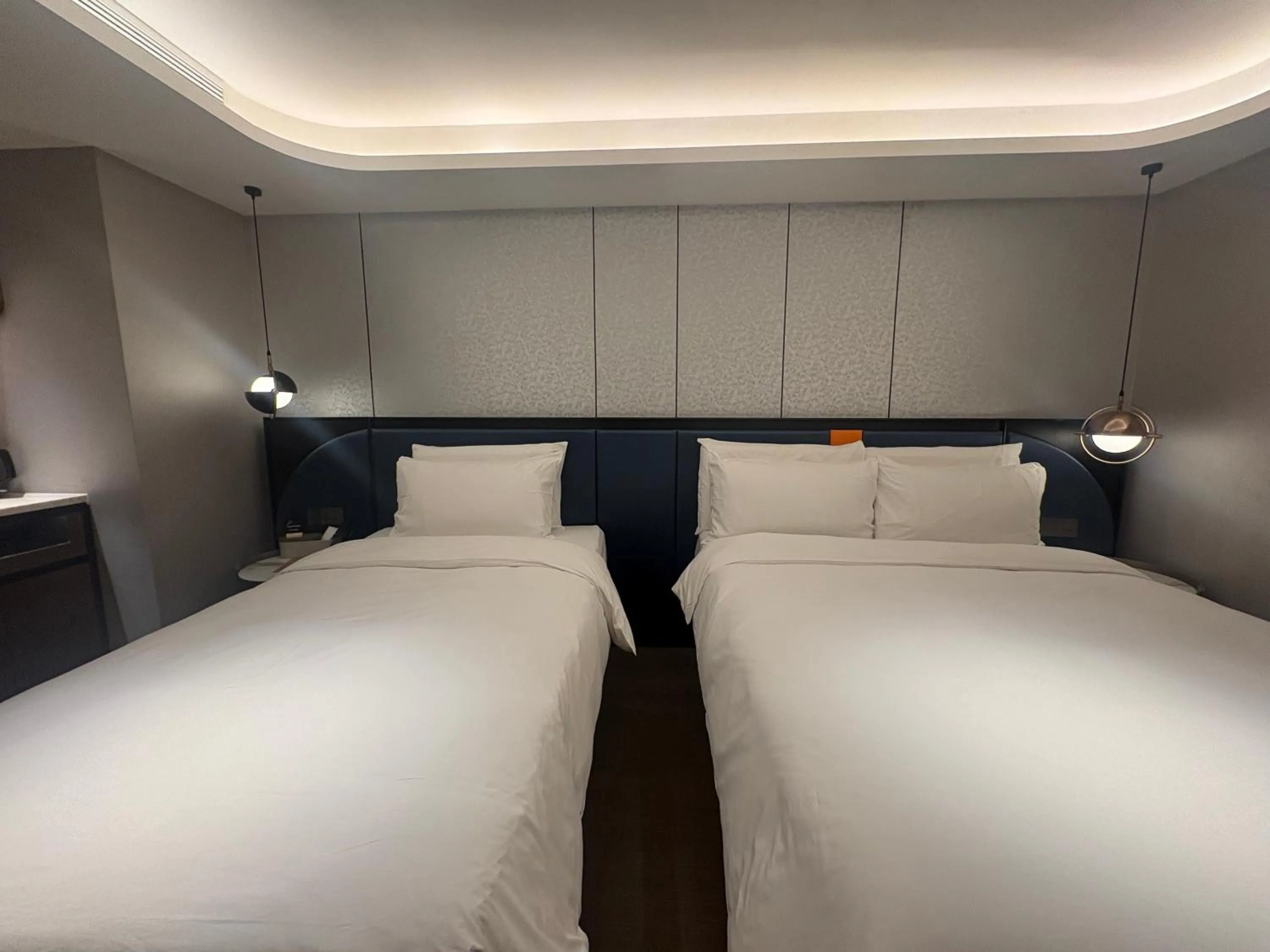 Bed in Atour X Hotel West Nanjing Road