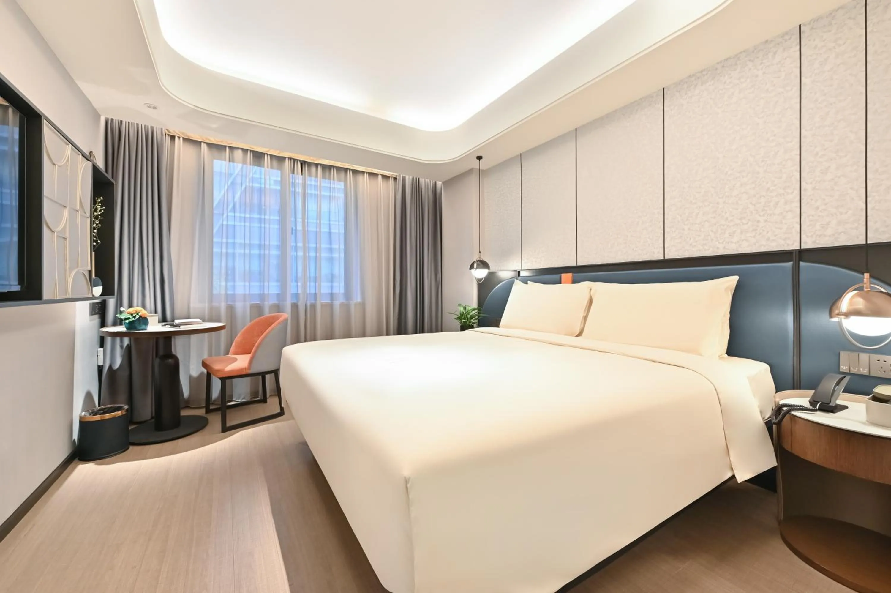 Bed in Atour X Hotel West Nanjing Road