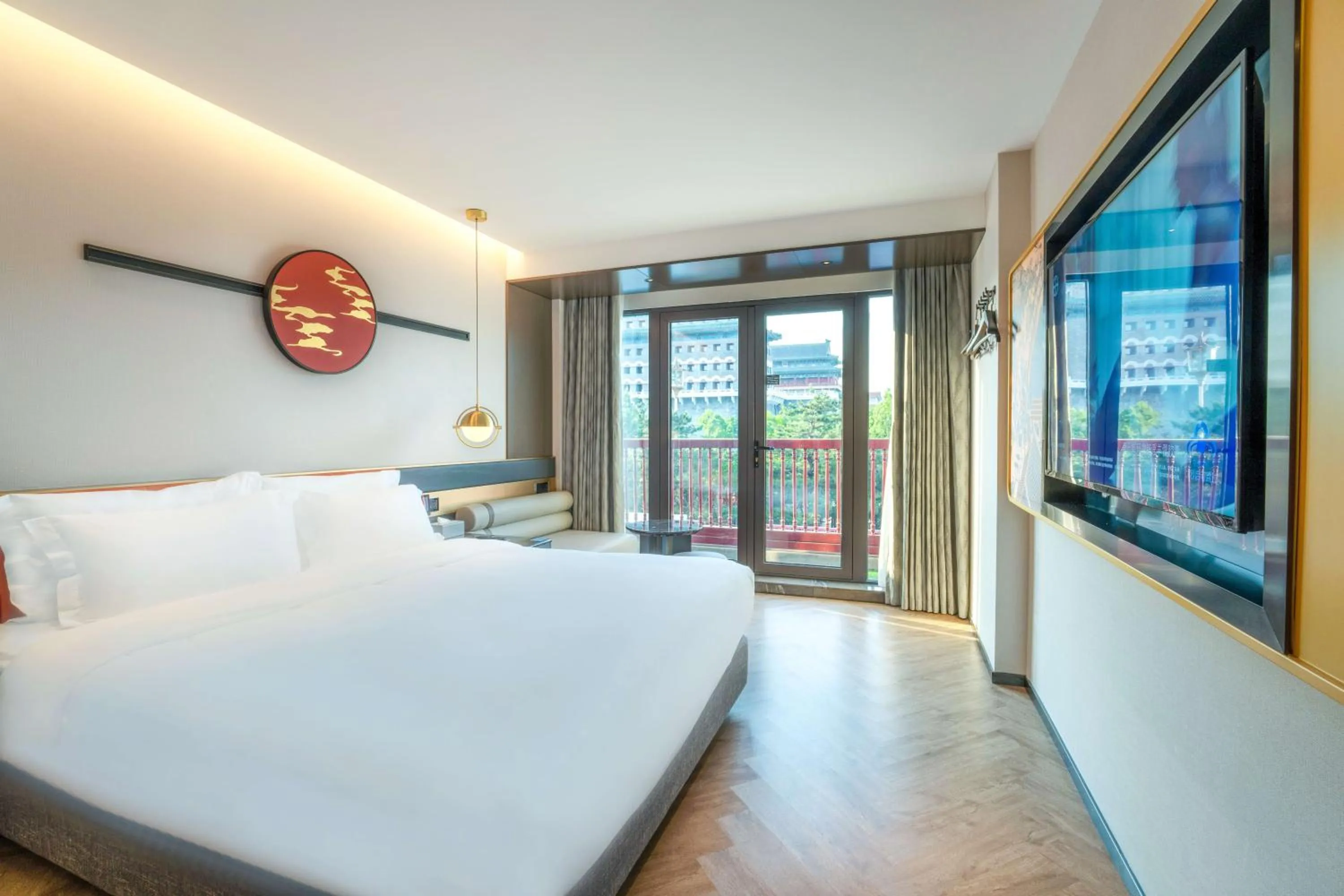 Bed in M Hotel - Beijing Tiananmen Square Qianmen Subway Station