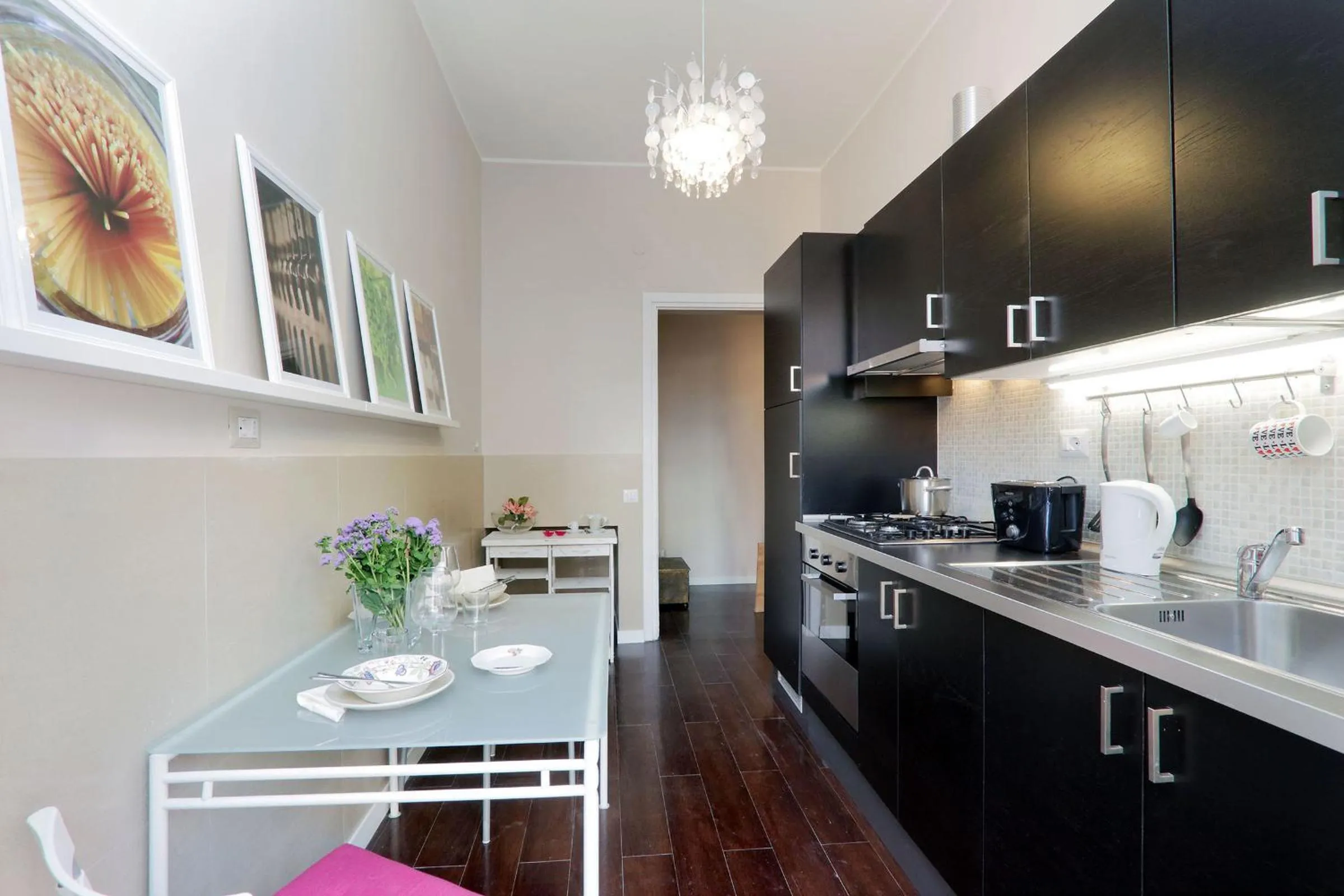 Kitchen or kitchenette in Vatican Art House