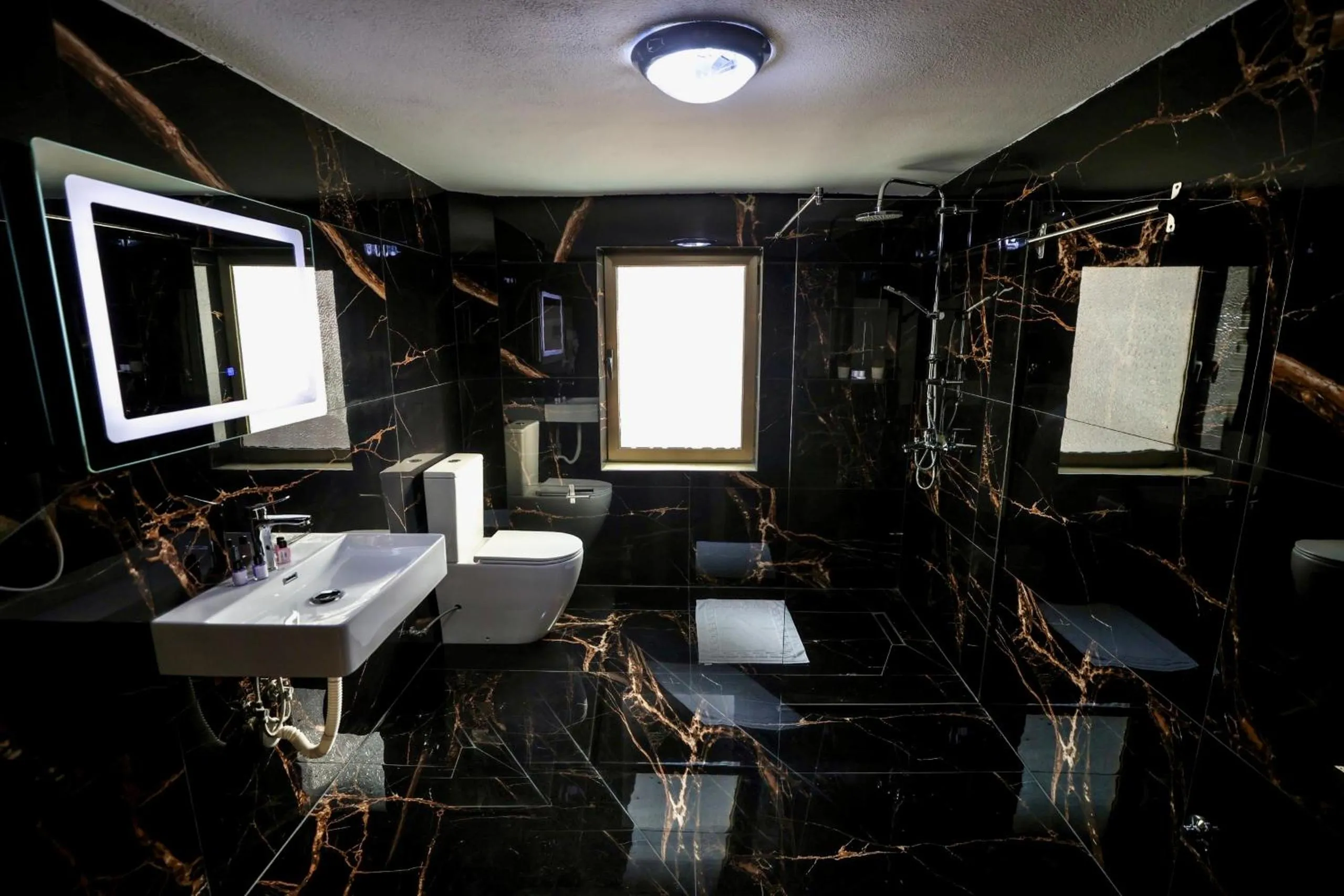 Bathroom in VILA ALIZEE Hotel