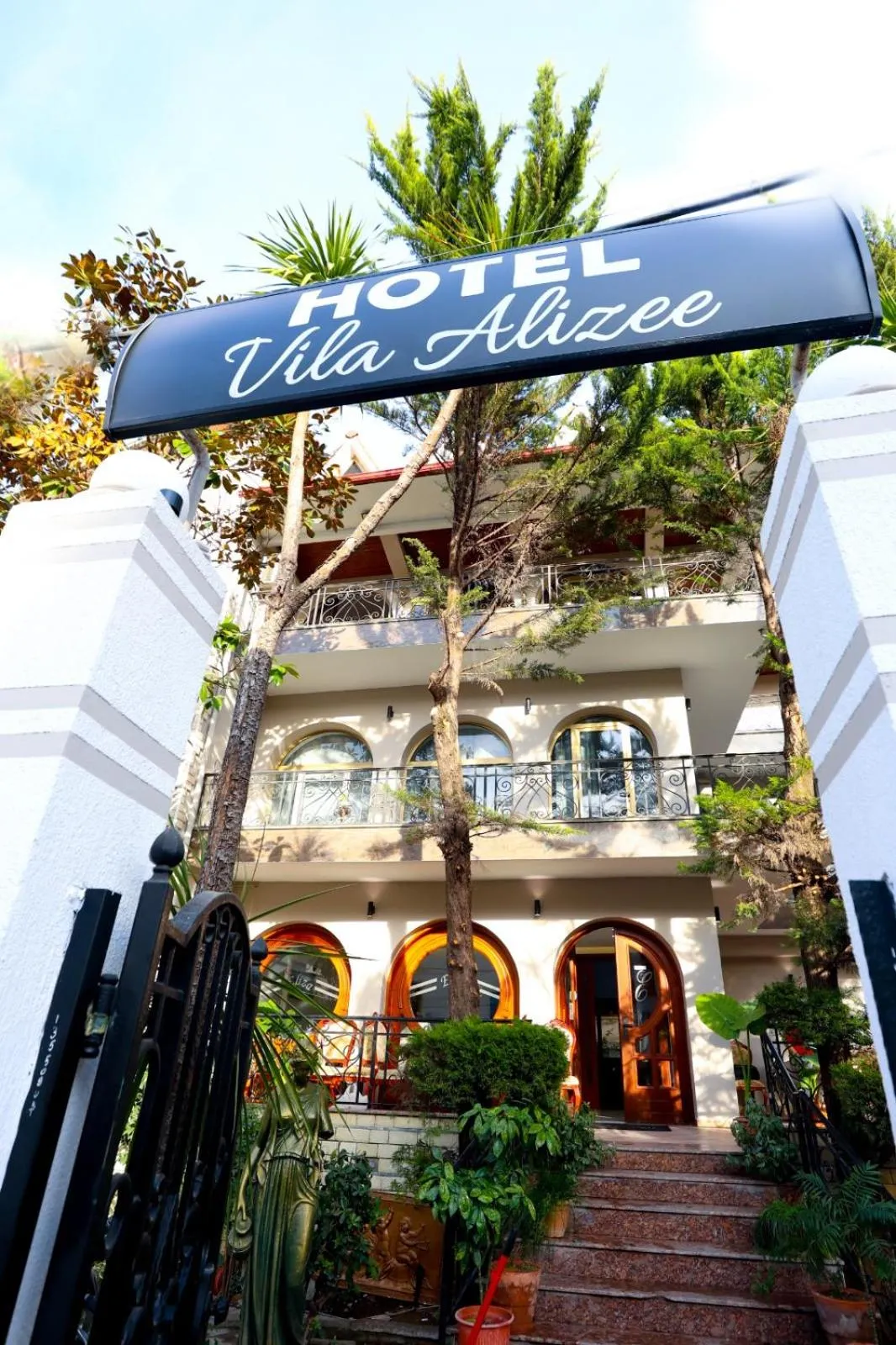 Property building in VILA ALIZEE Hotel
