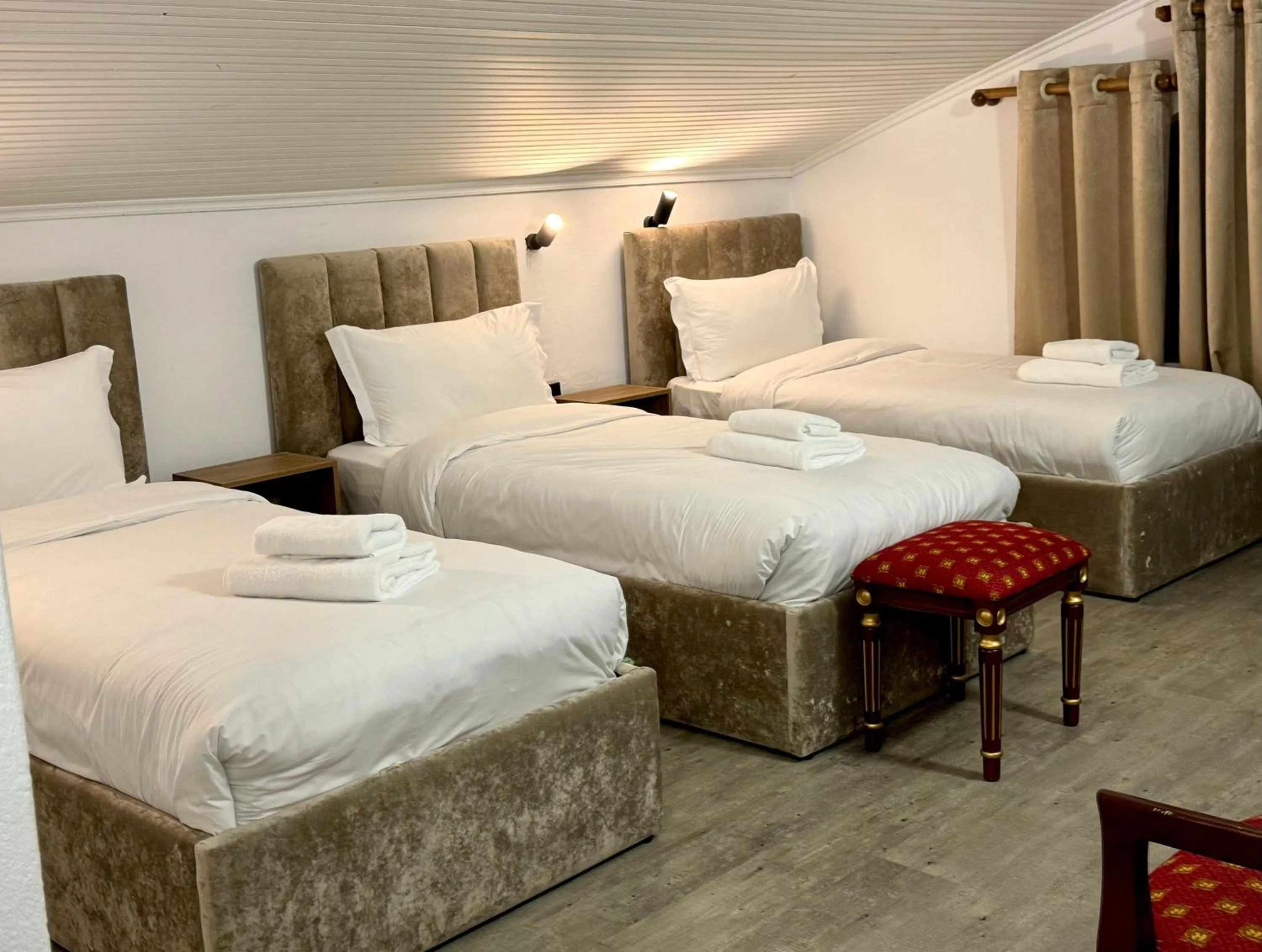 Bedroom, Bed in VILA ALIZEE Hotel