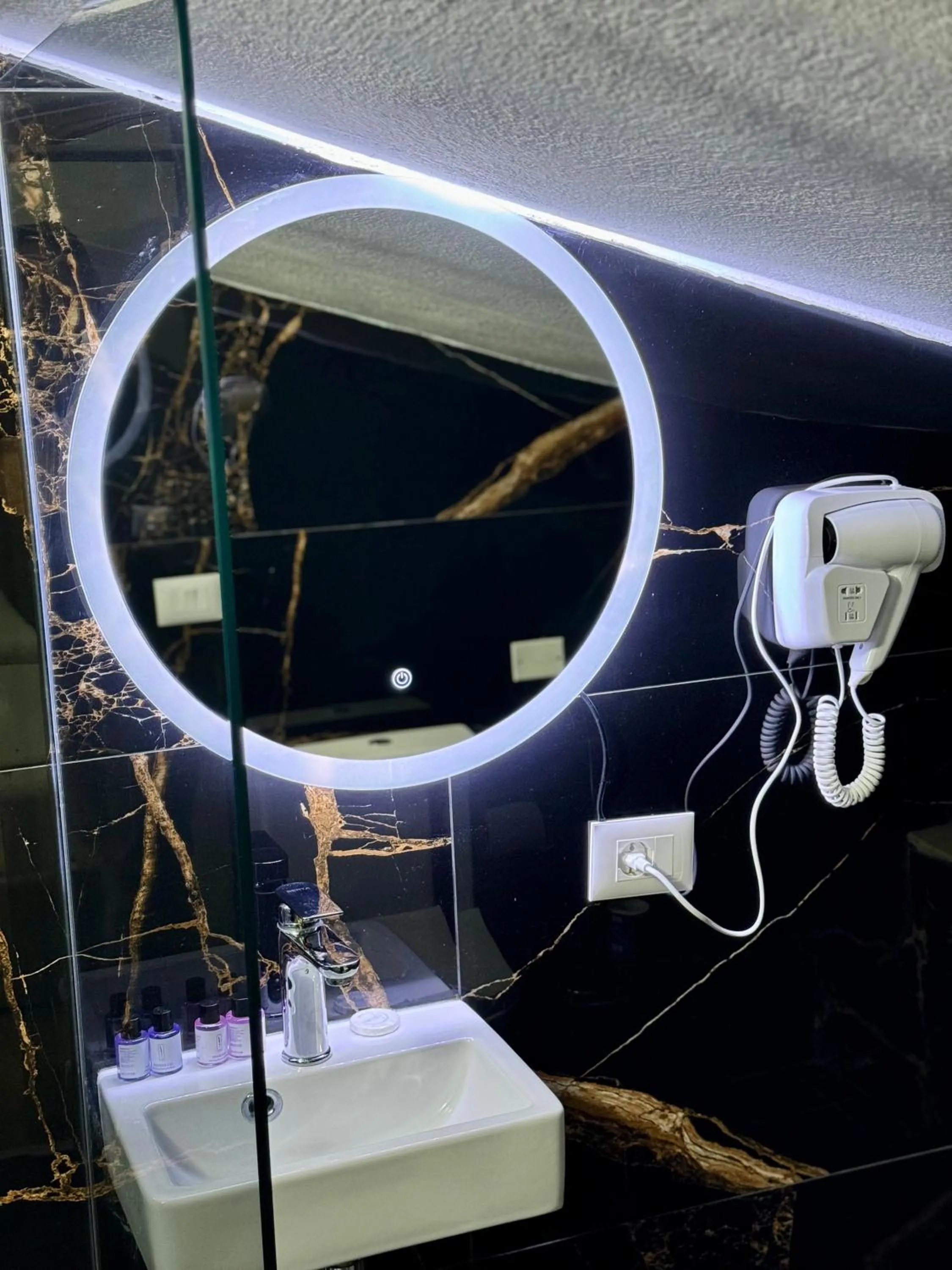 Bathroom in VILA ALIZEE Hotel