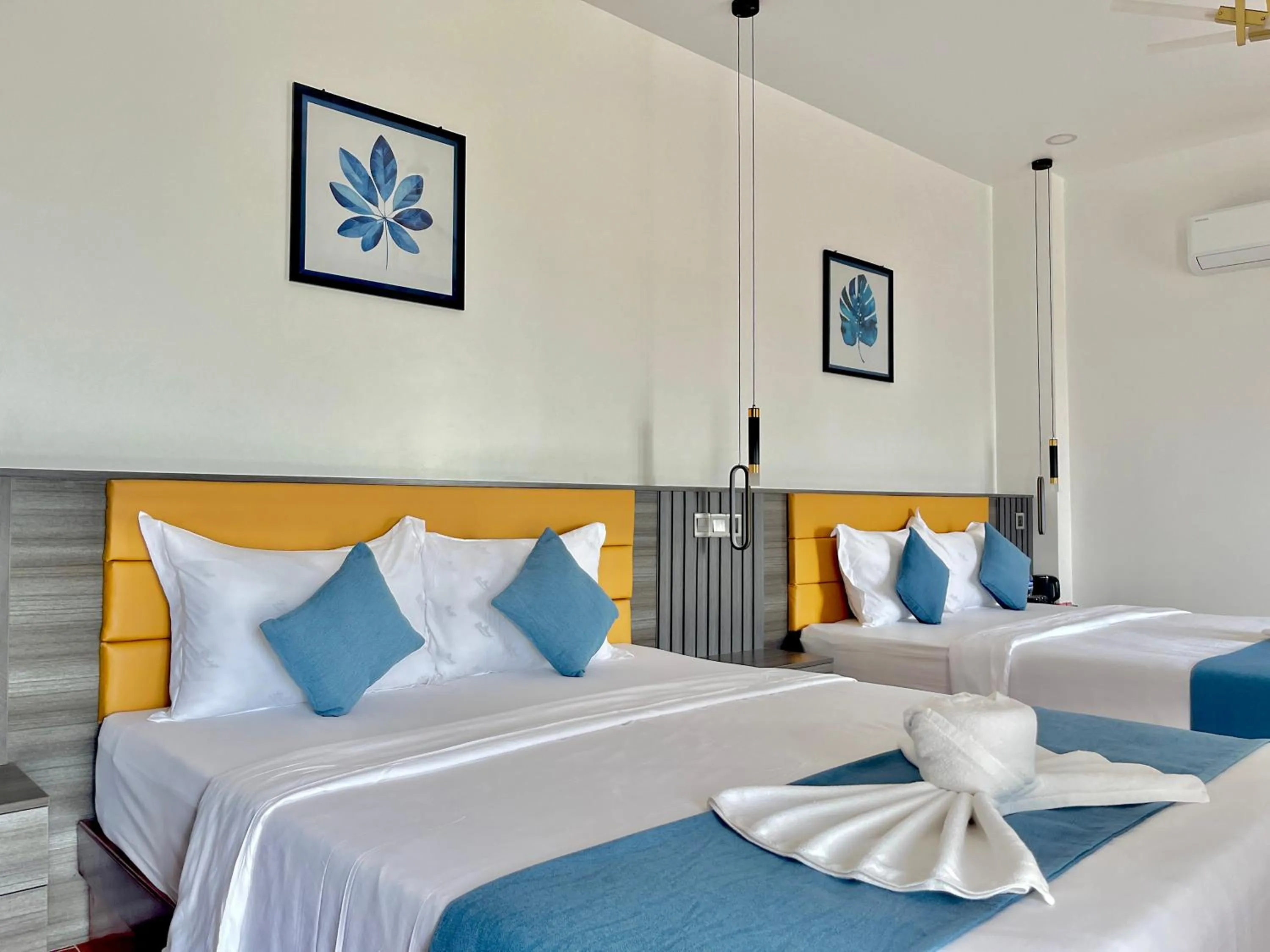 Bed in Kep Sea View Hotel & Sky Bar