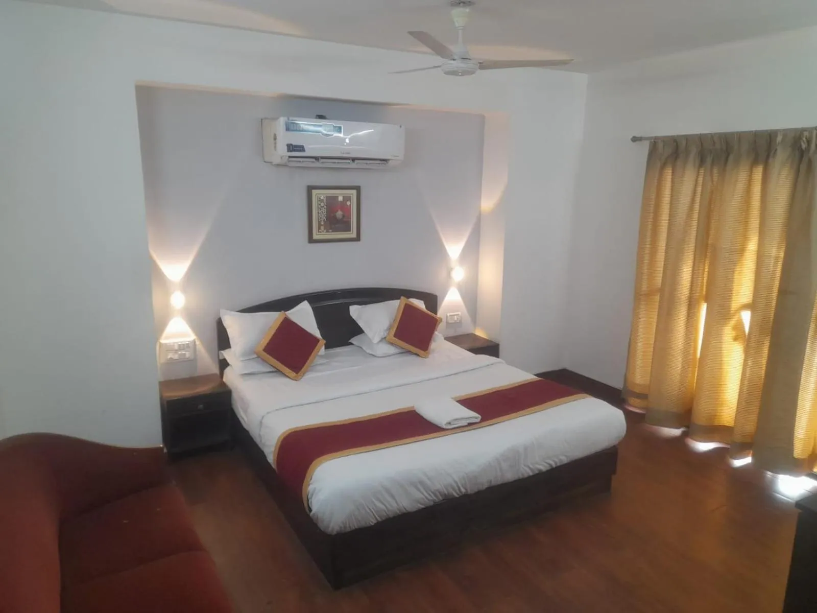 Bed in Hotel Prestige INN