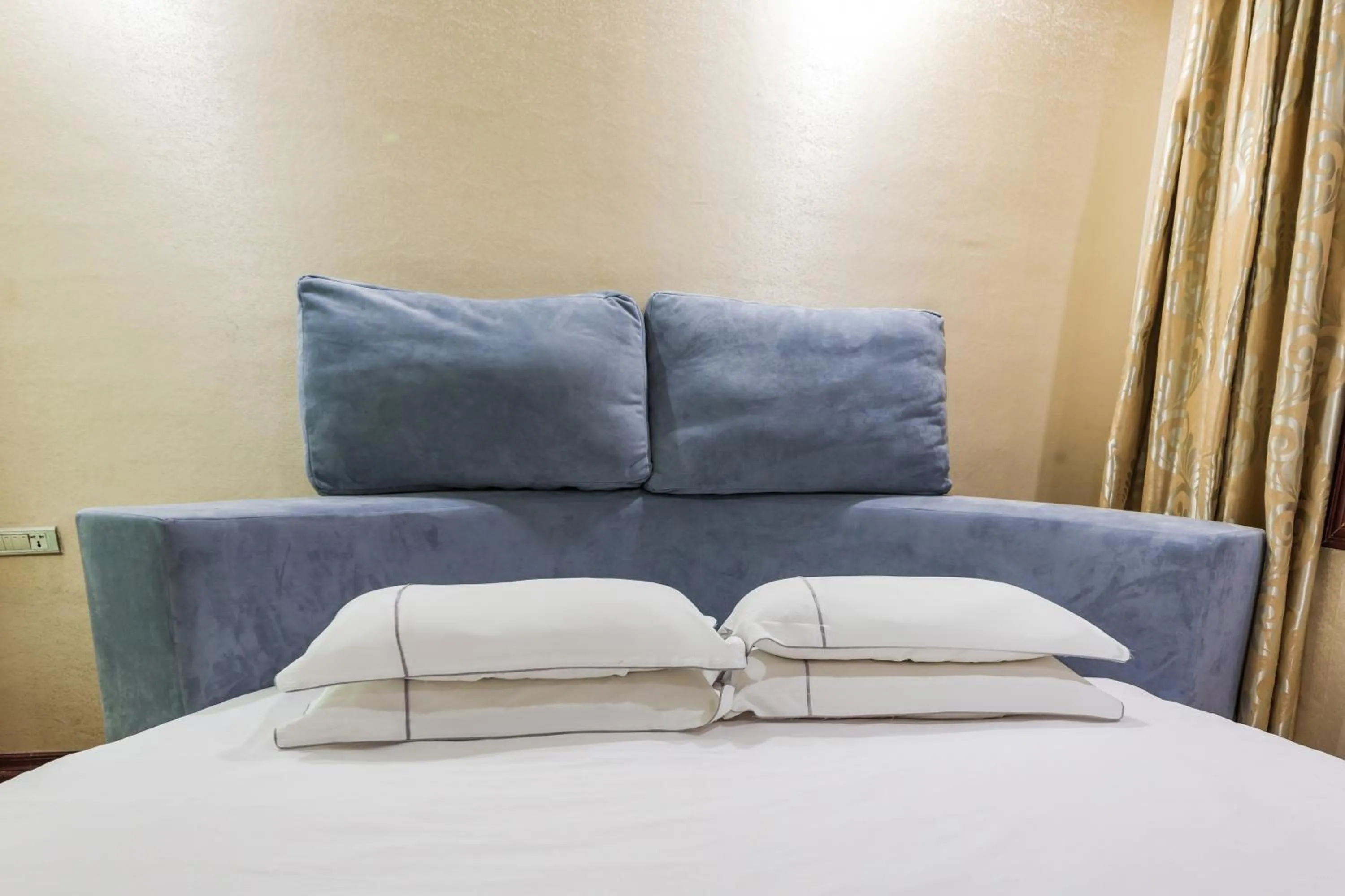 Yimi Hotel Guangzhou Pazhou Convention and Exhibition Center Chigang