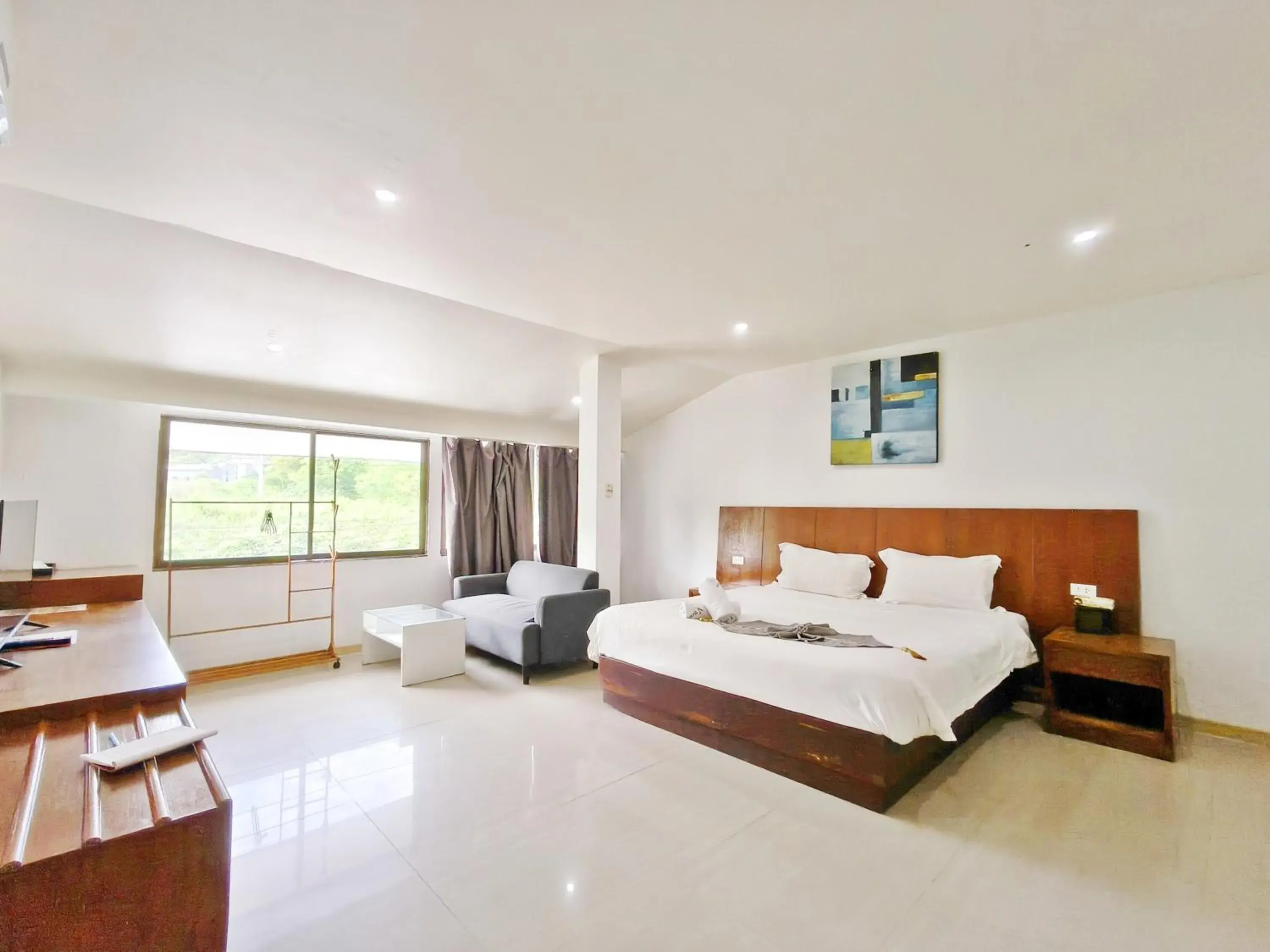 Standard Queen Room in V Beach Resort Standard Queen Room in V Beach Resort